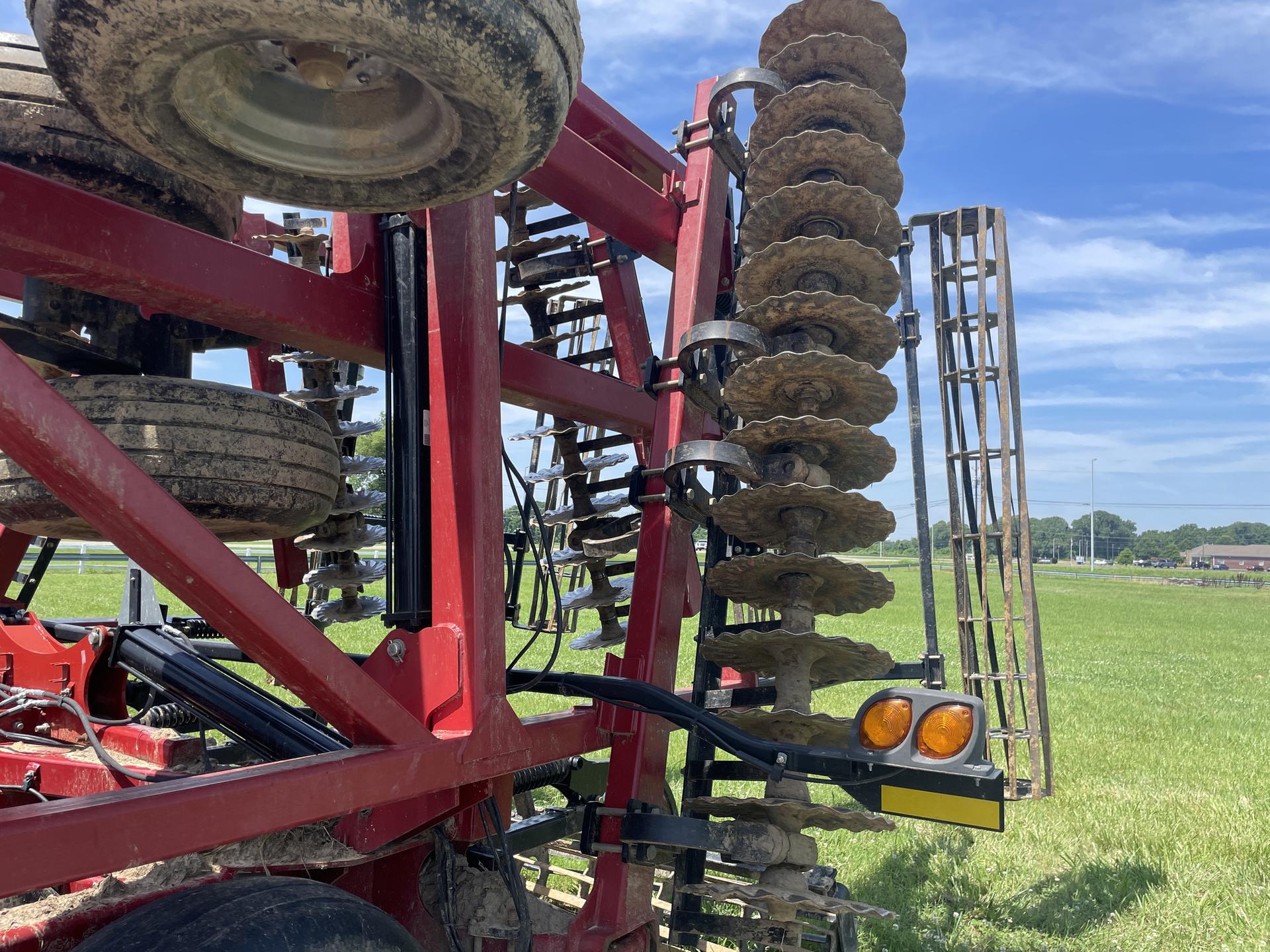 2016 Case IH 330 True Tandem Image