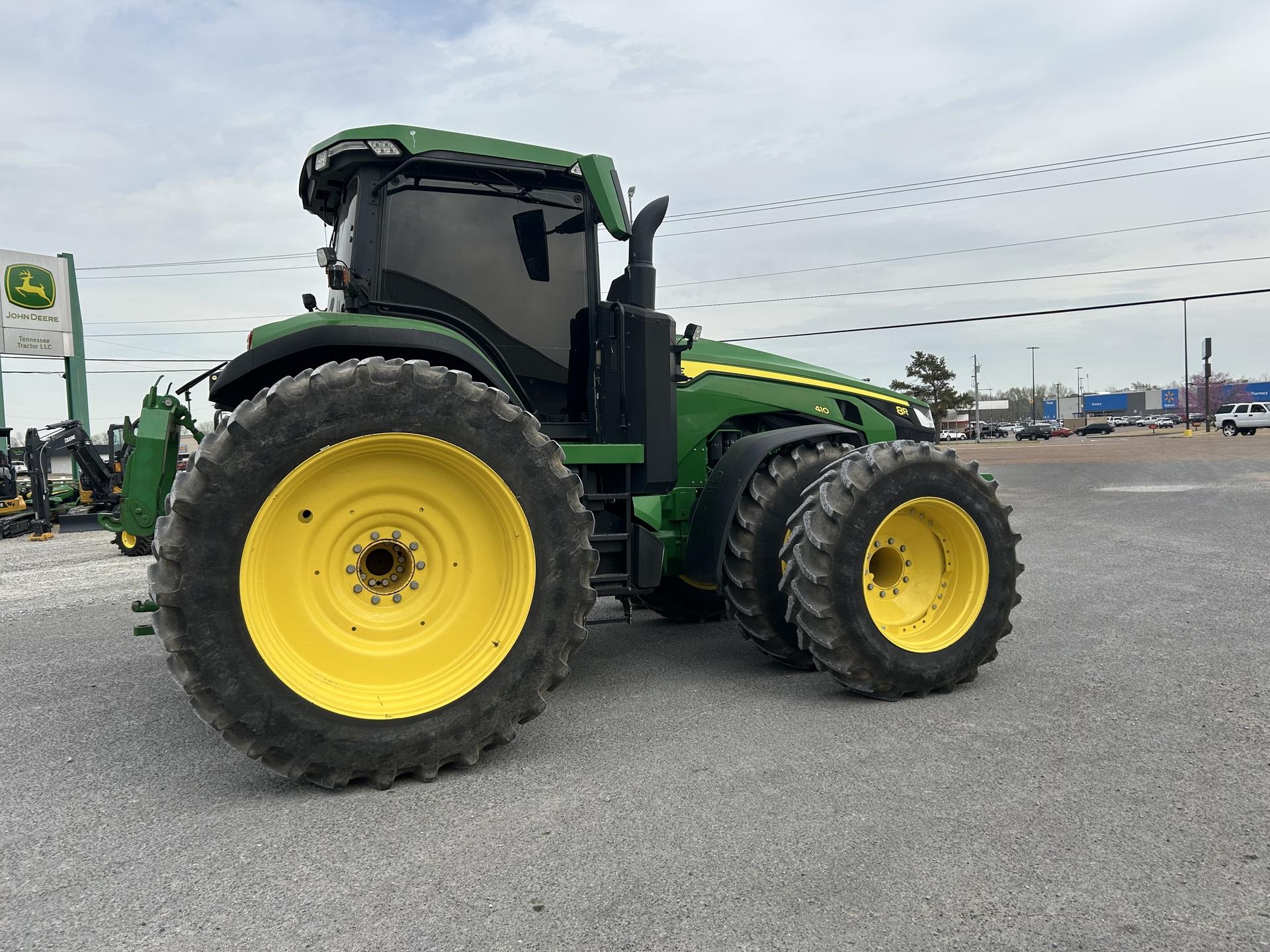 2021 John Deere 8R 410 Image