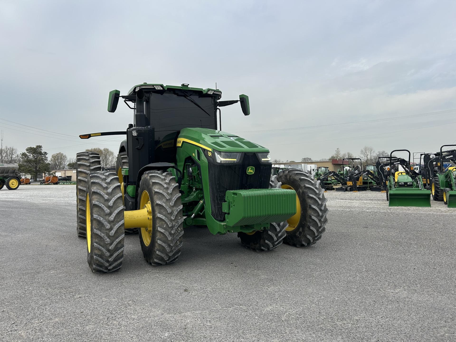 2021 John Deere 8R 410 Image