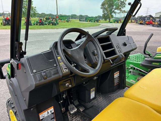 2019 John Deere 835M Image
