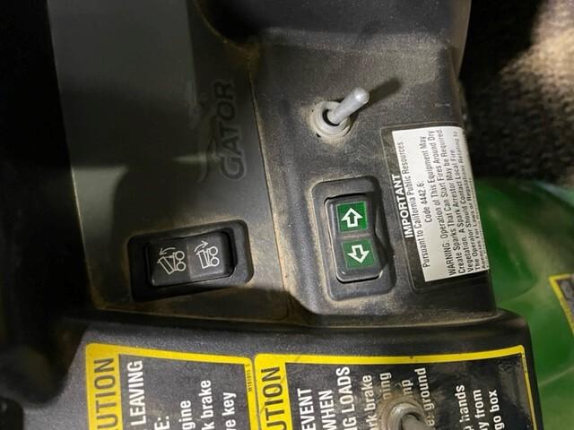 2012 John Deere XUV 825I GREEN Image