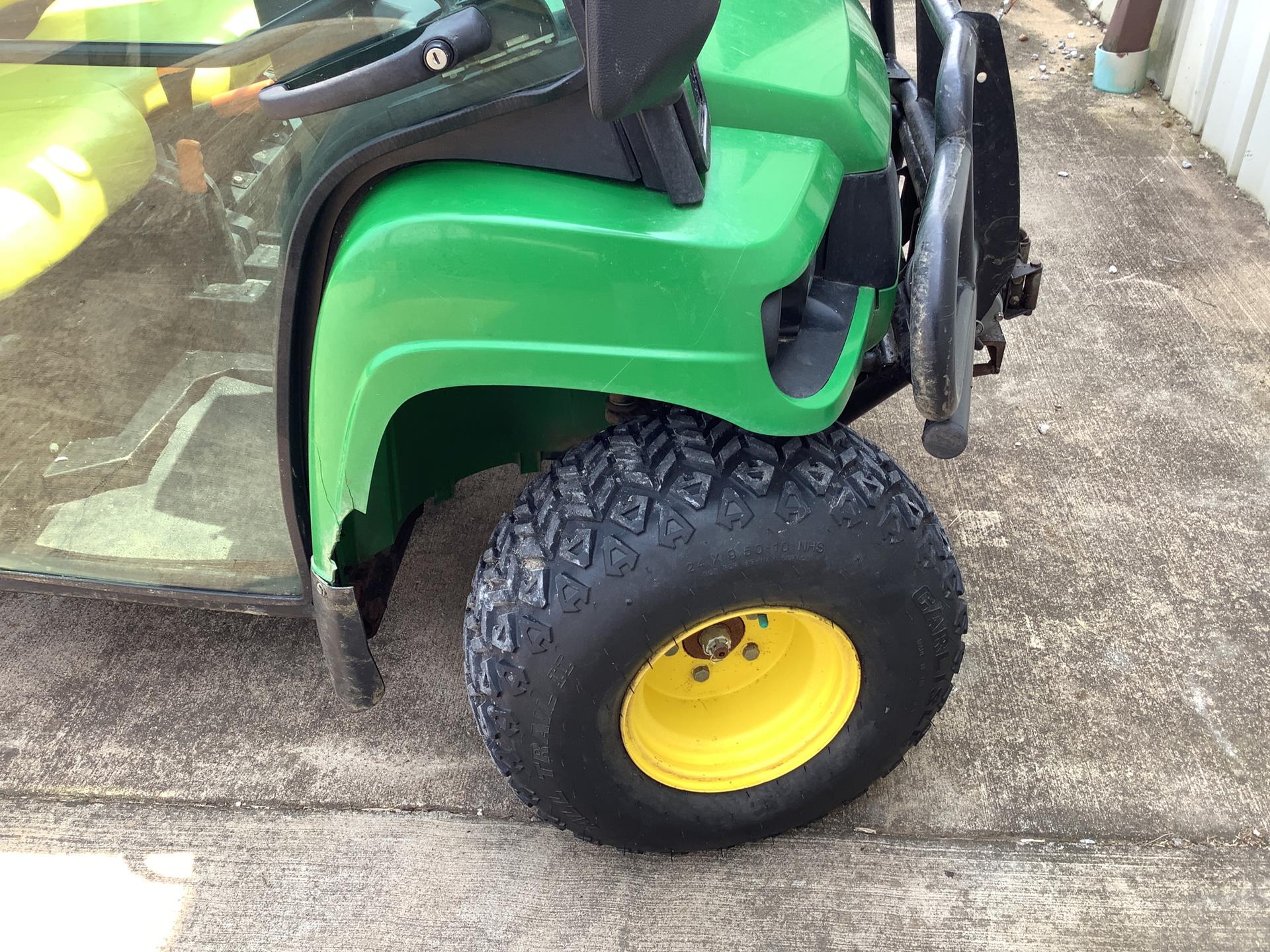 2017 John Deere HPX 4X4 Image