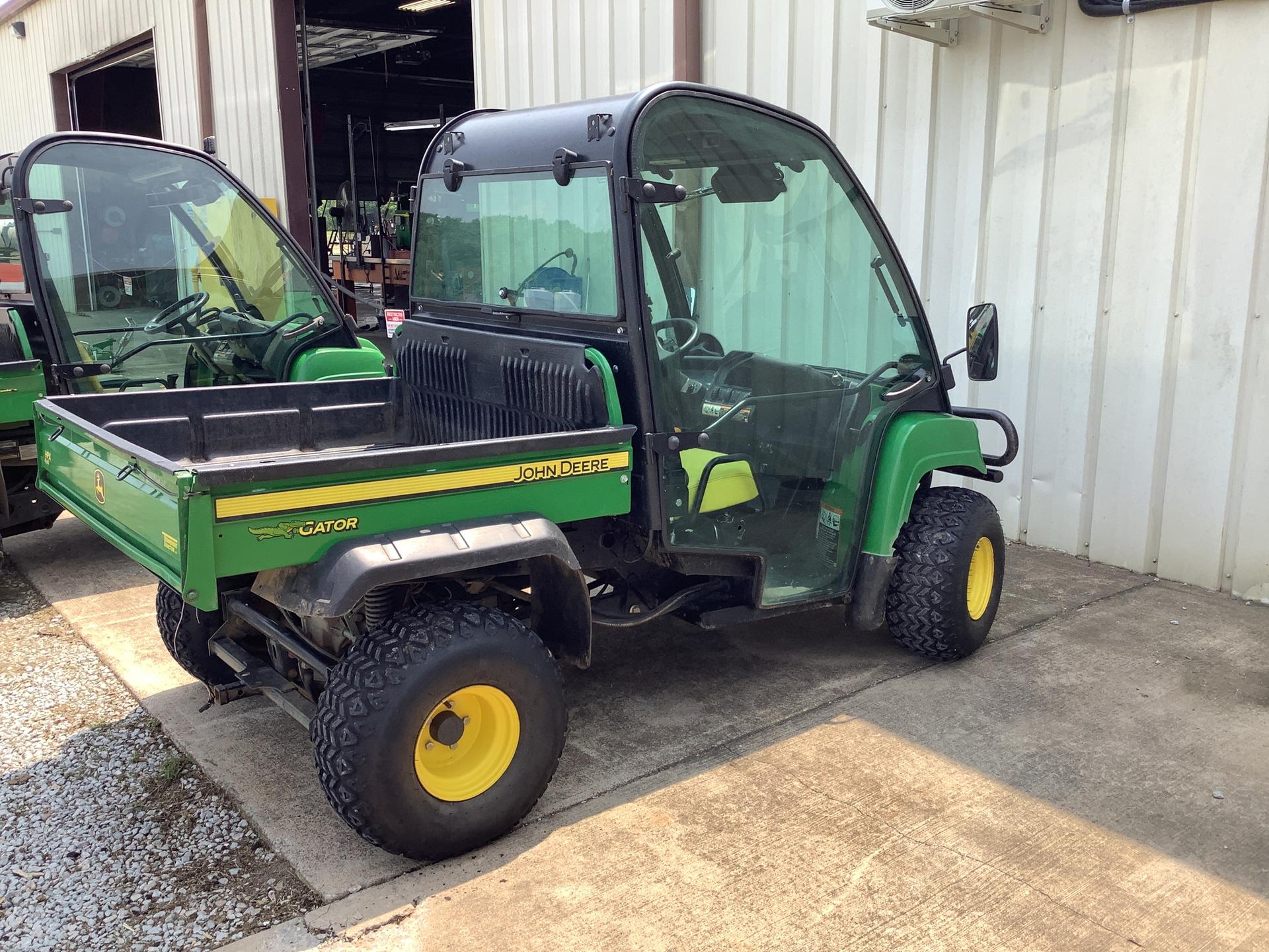 2017 John Deere HPX 4X4 Image