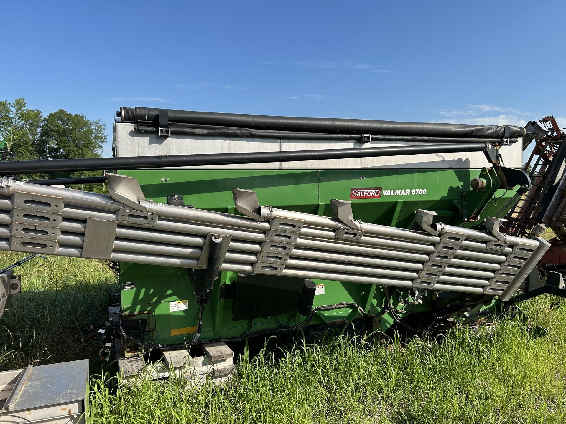 2019 Salford 6700 Image