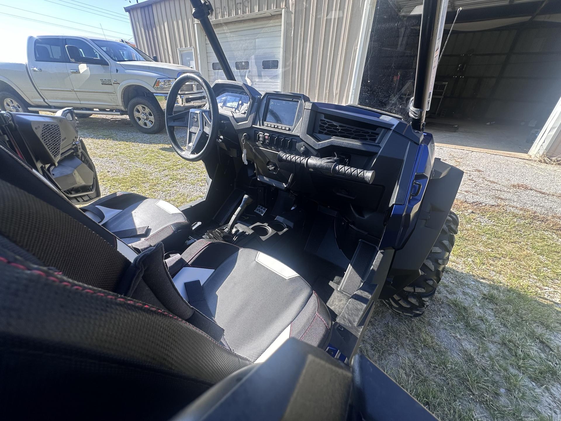 2021 Polaris RZR XP Image