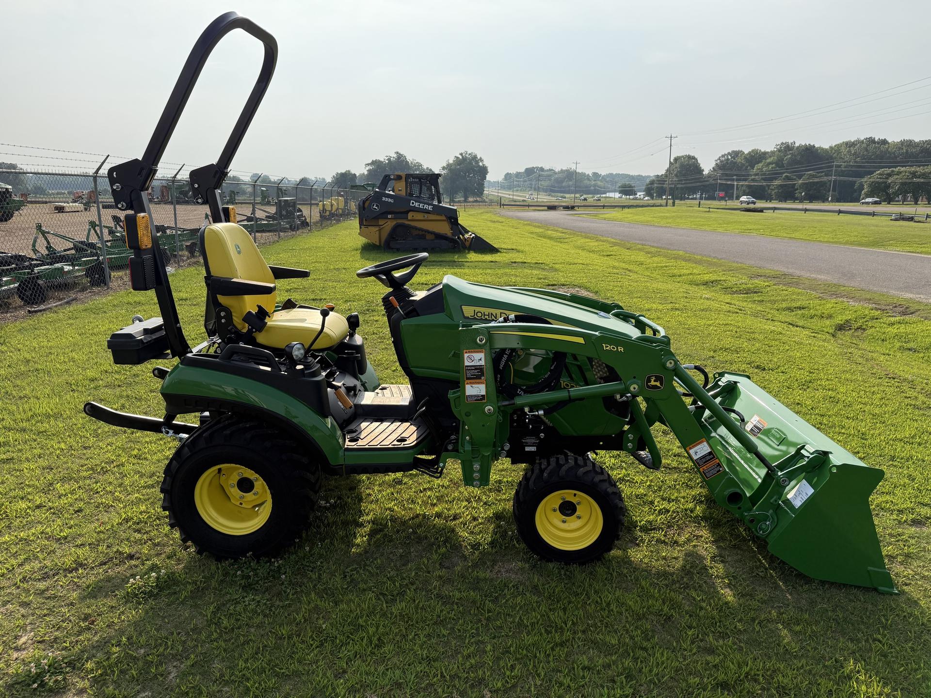 2024 John Deere 1025R Image