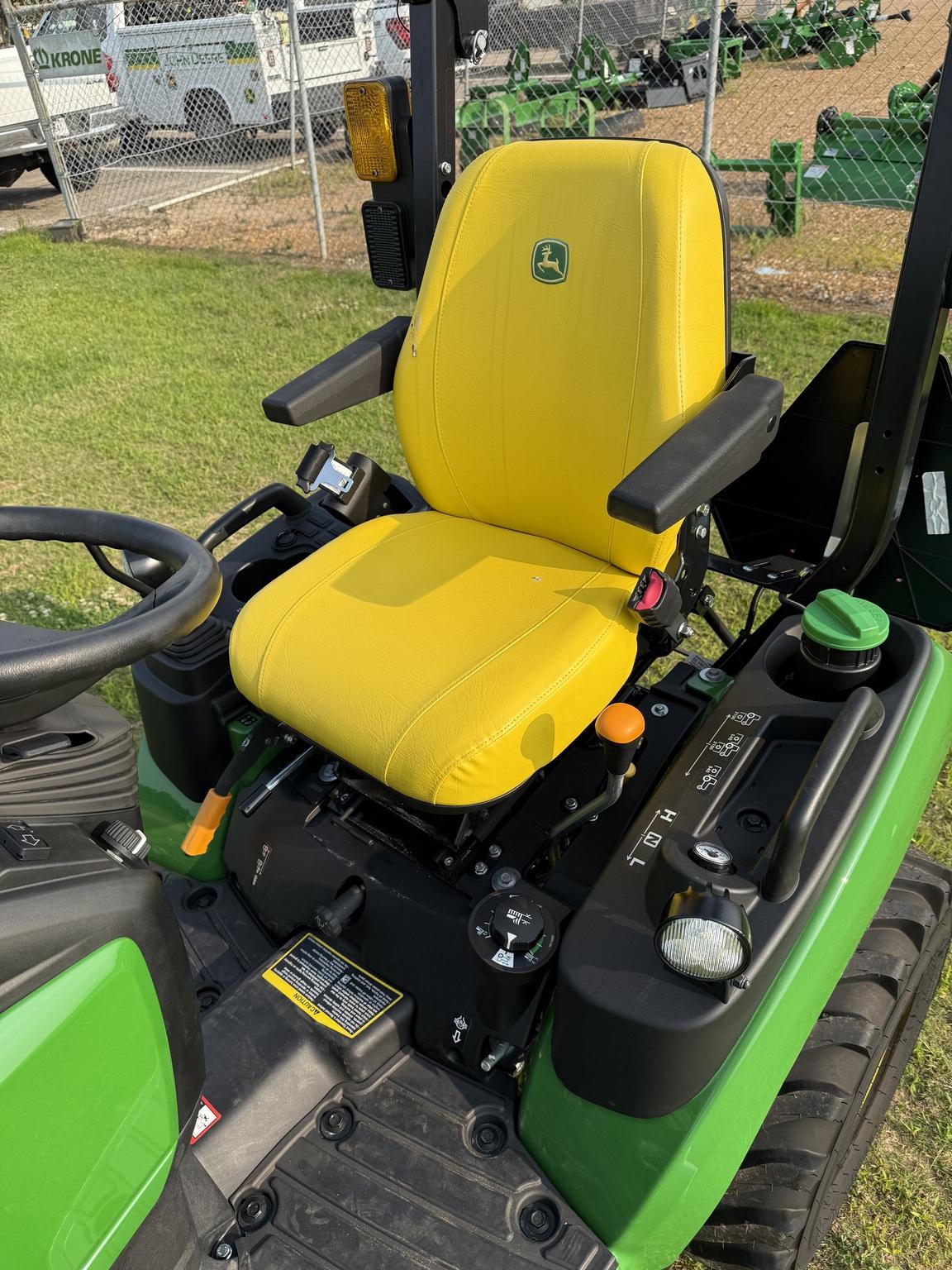 2024 John Deere 1025R Image