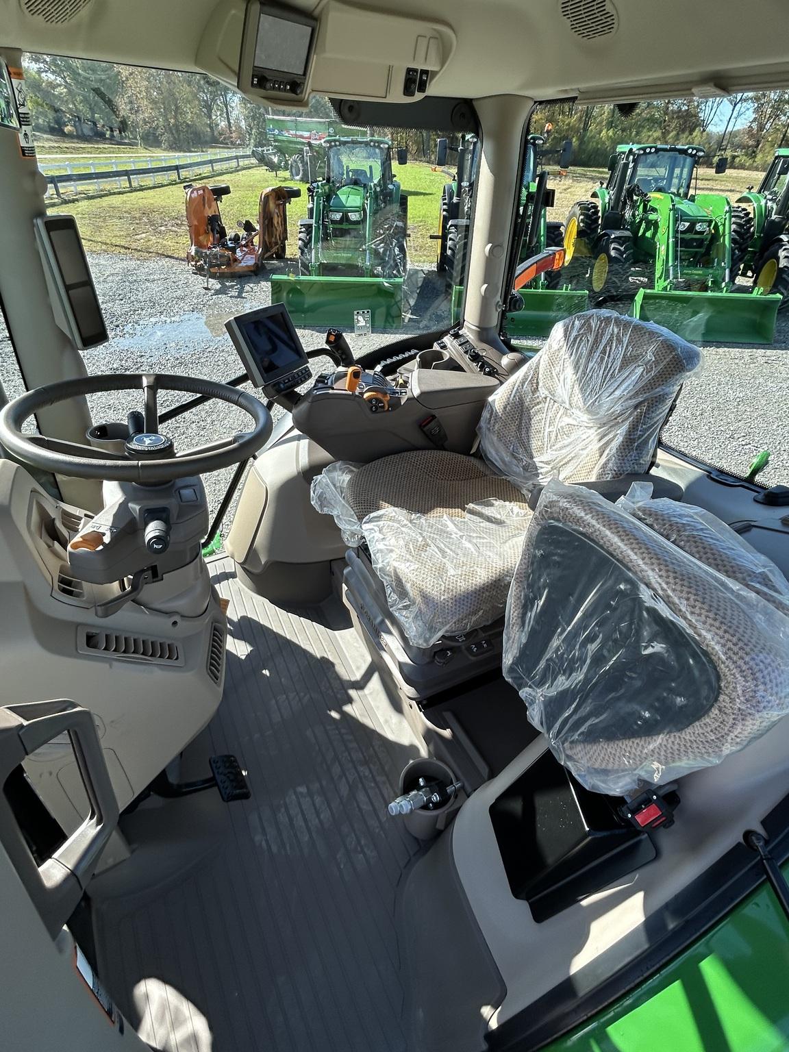 2023 John Deere 6R 175 Image