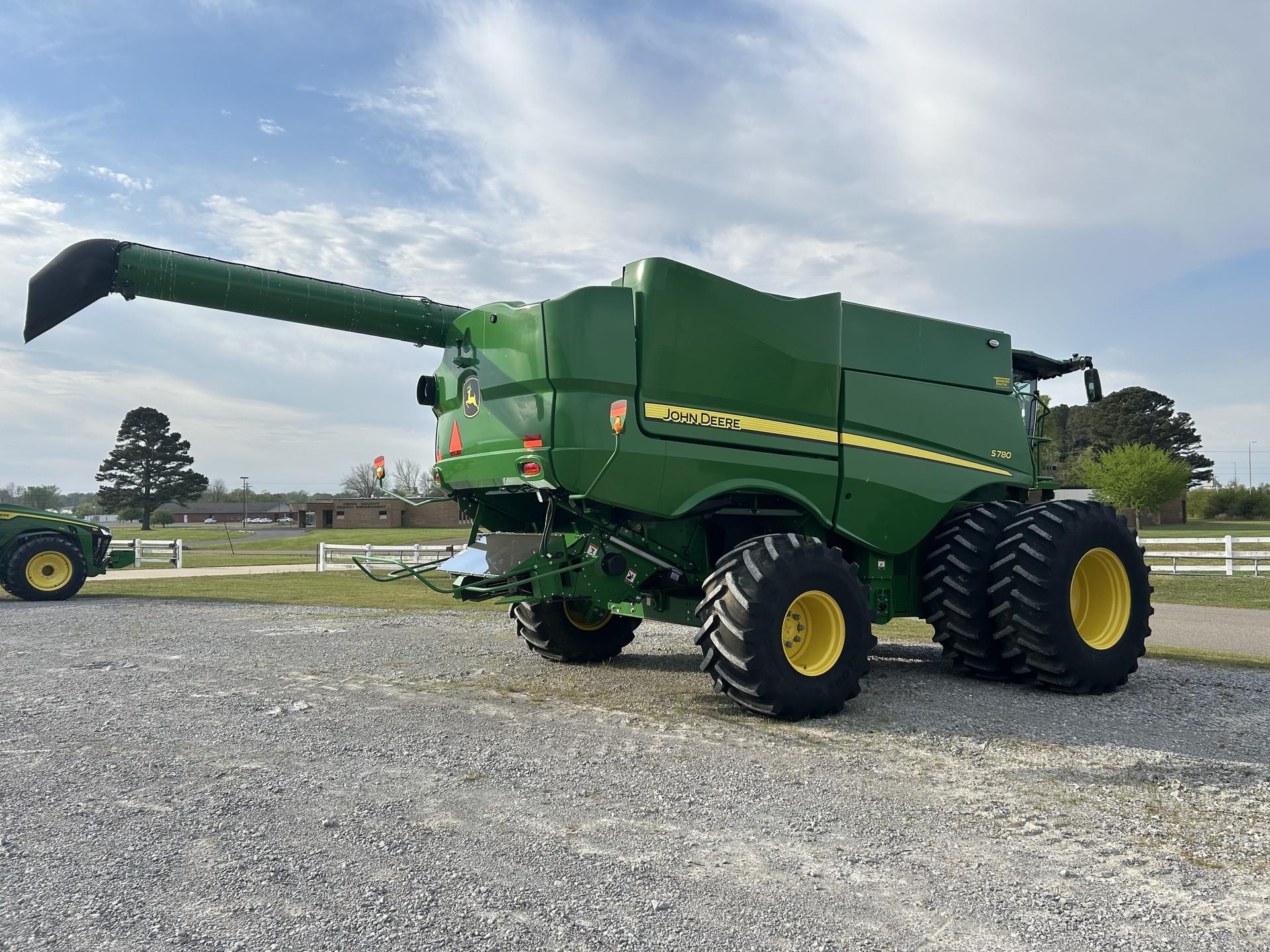 2024 John Deere S780 Image