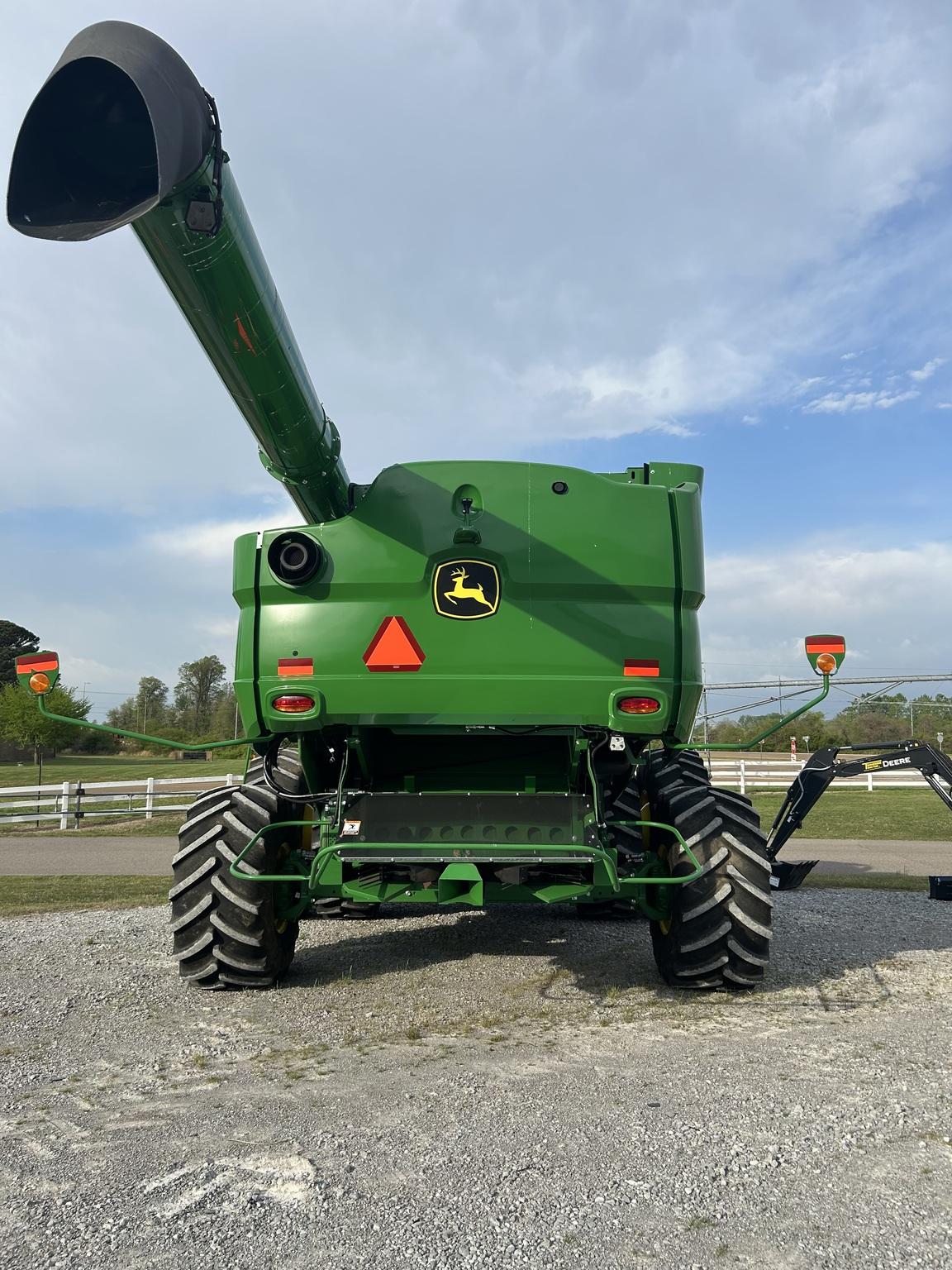 2024 John Deere S780 Image