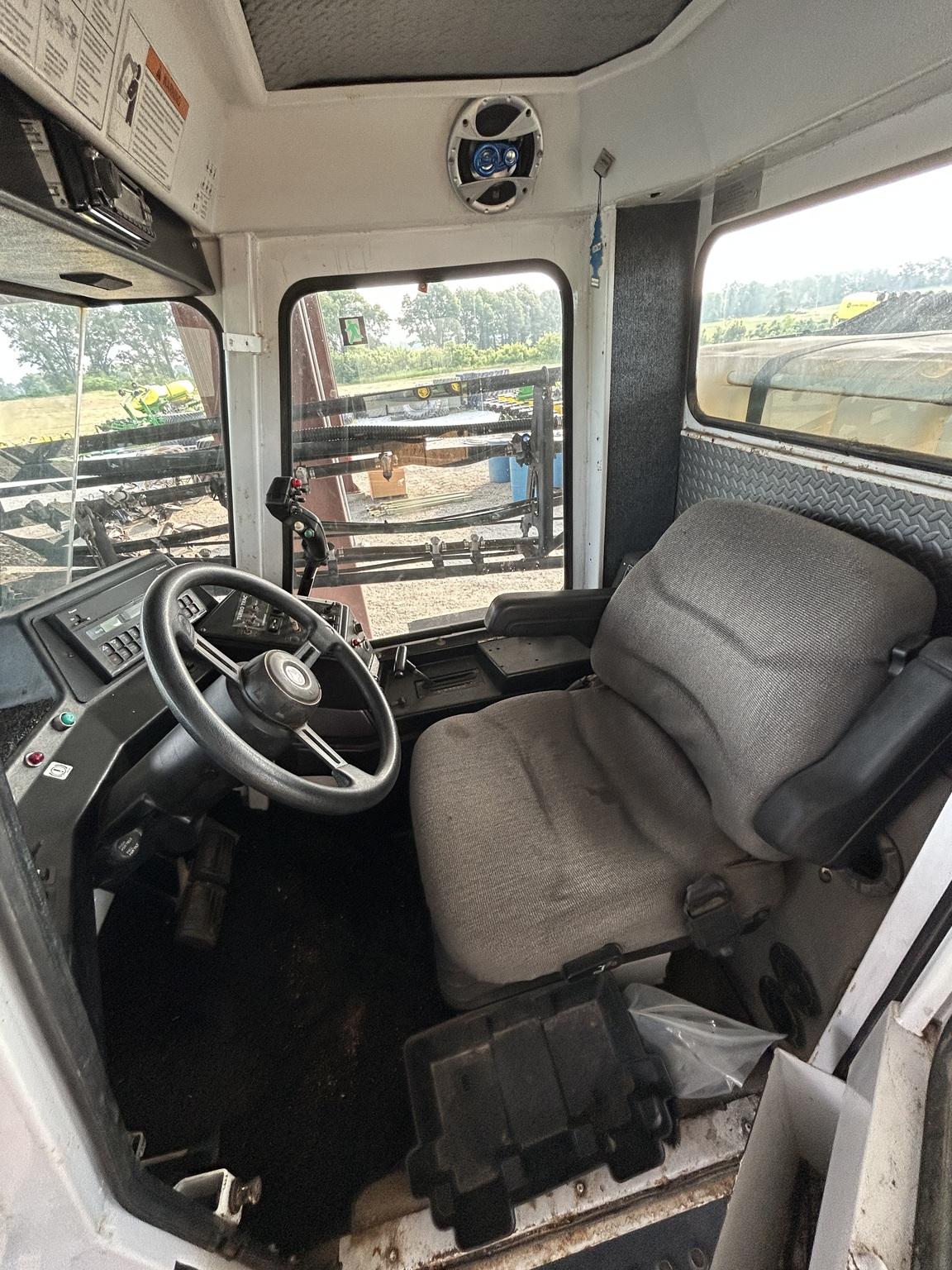 2004 Agco 4640 Spra-Coupe Image