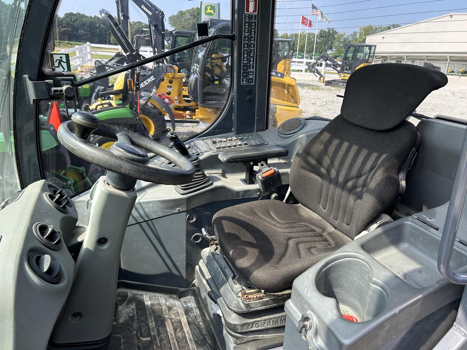 2021 John Deere 204L Image