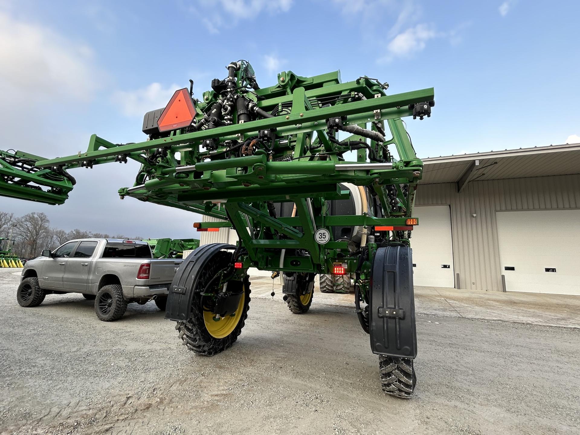 2019 John Deere R4038 Image