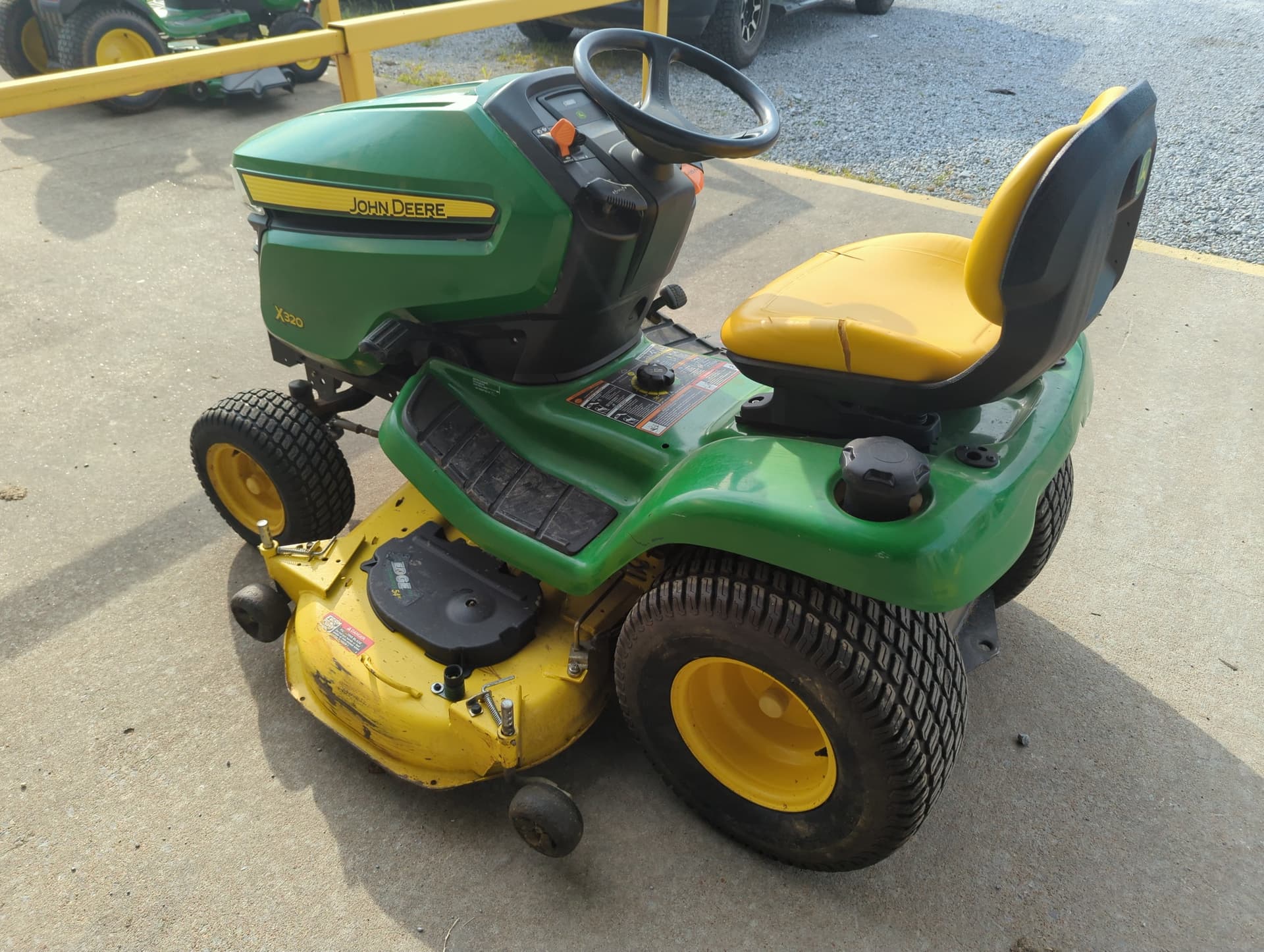 2014 John Deere X320 Image
