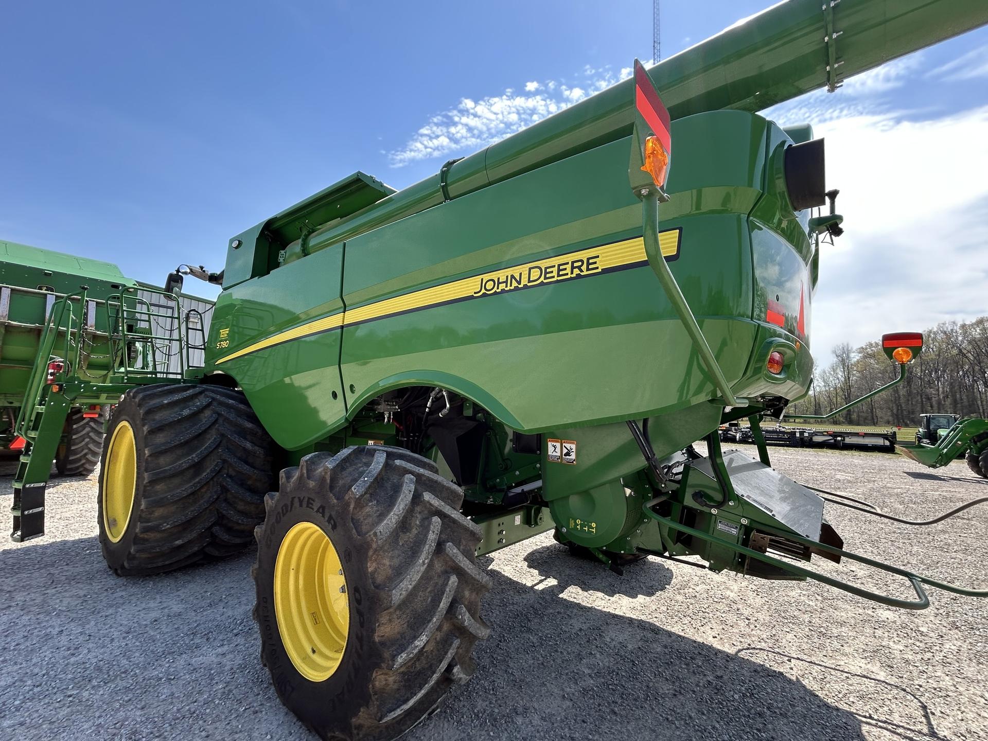 2024 John Deere S780 Image
