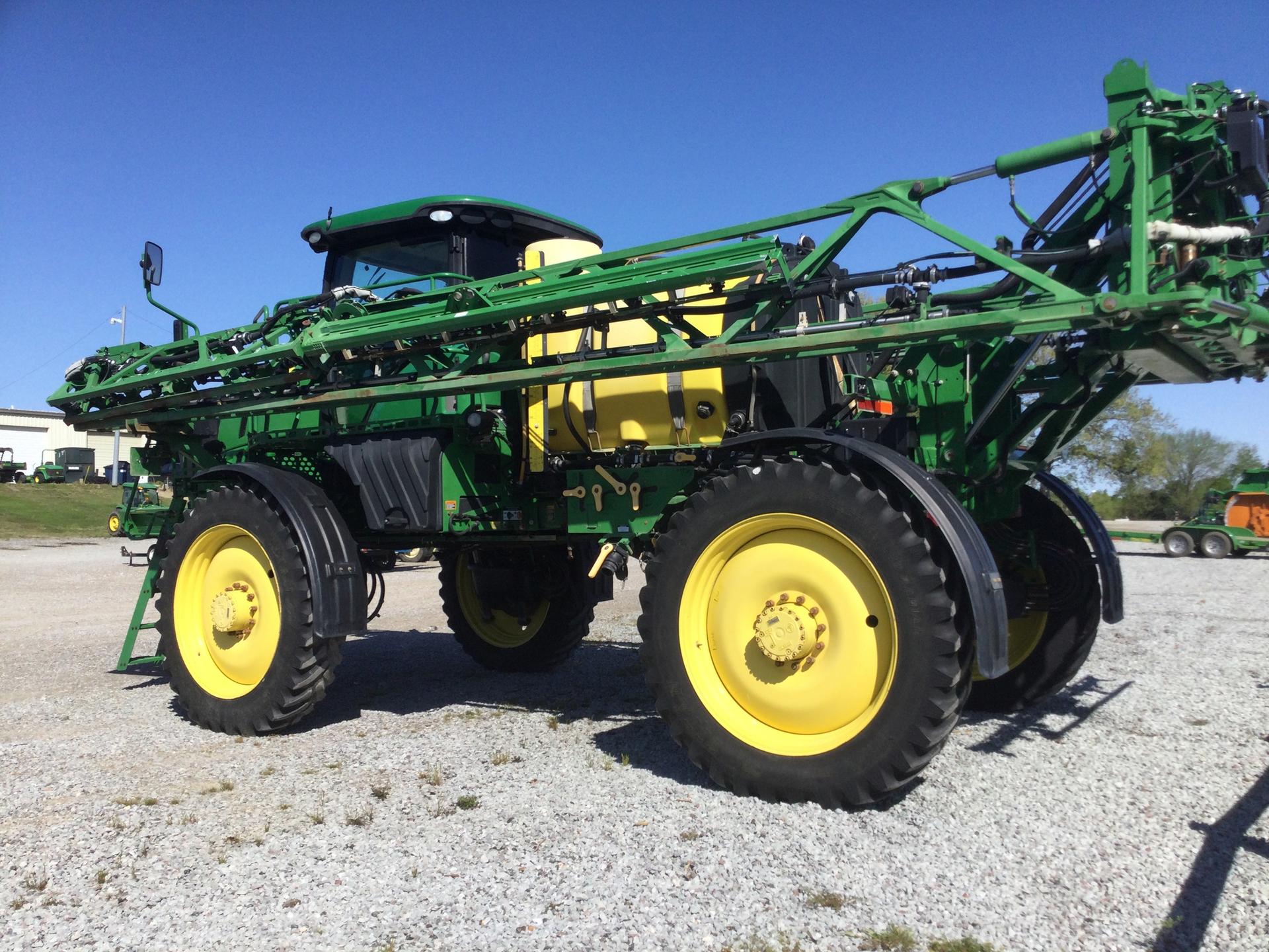 2015 John Deere R4030 Image