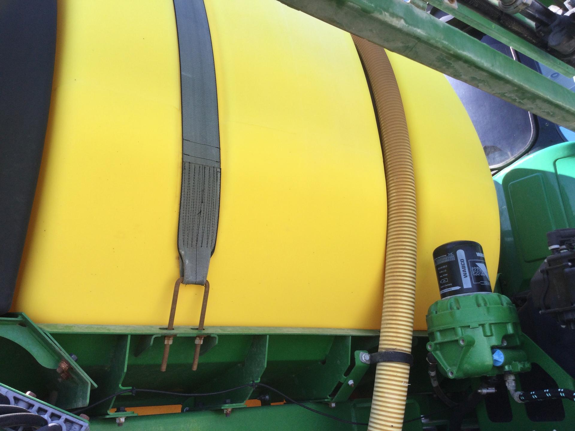 2015 John Deere R4030 Image