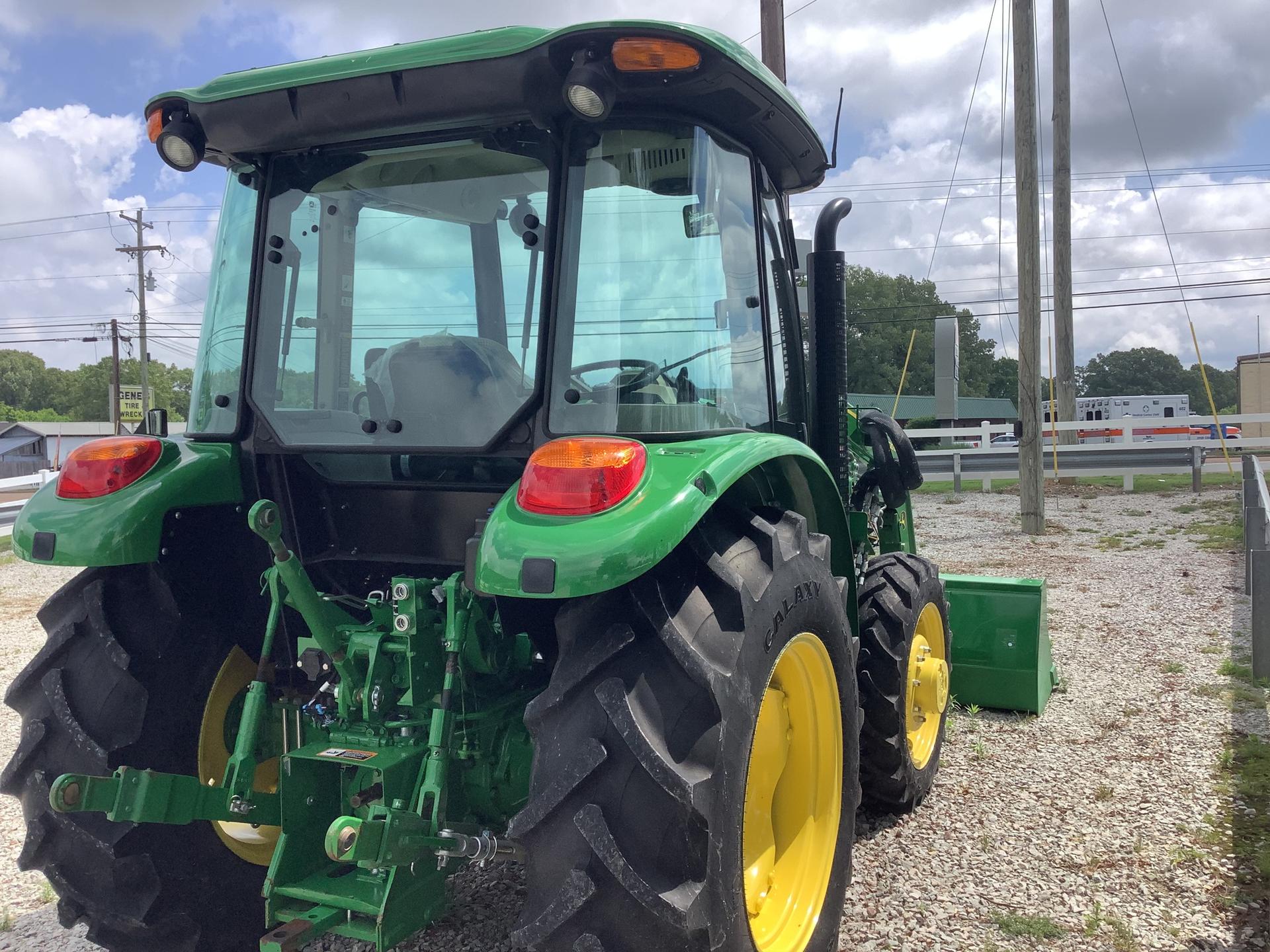 2022 John Deere 5055E Image