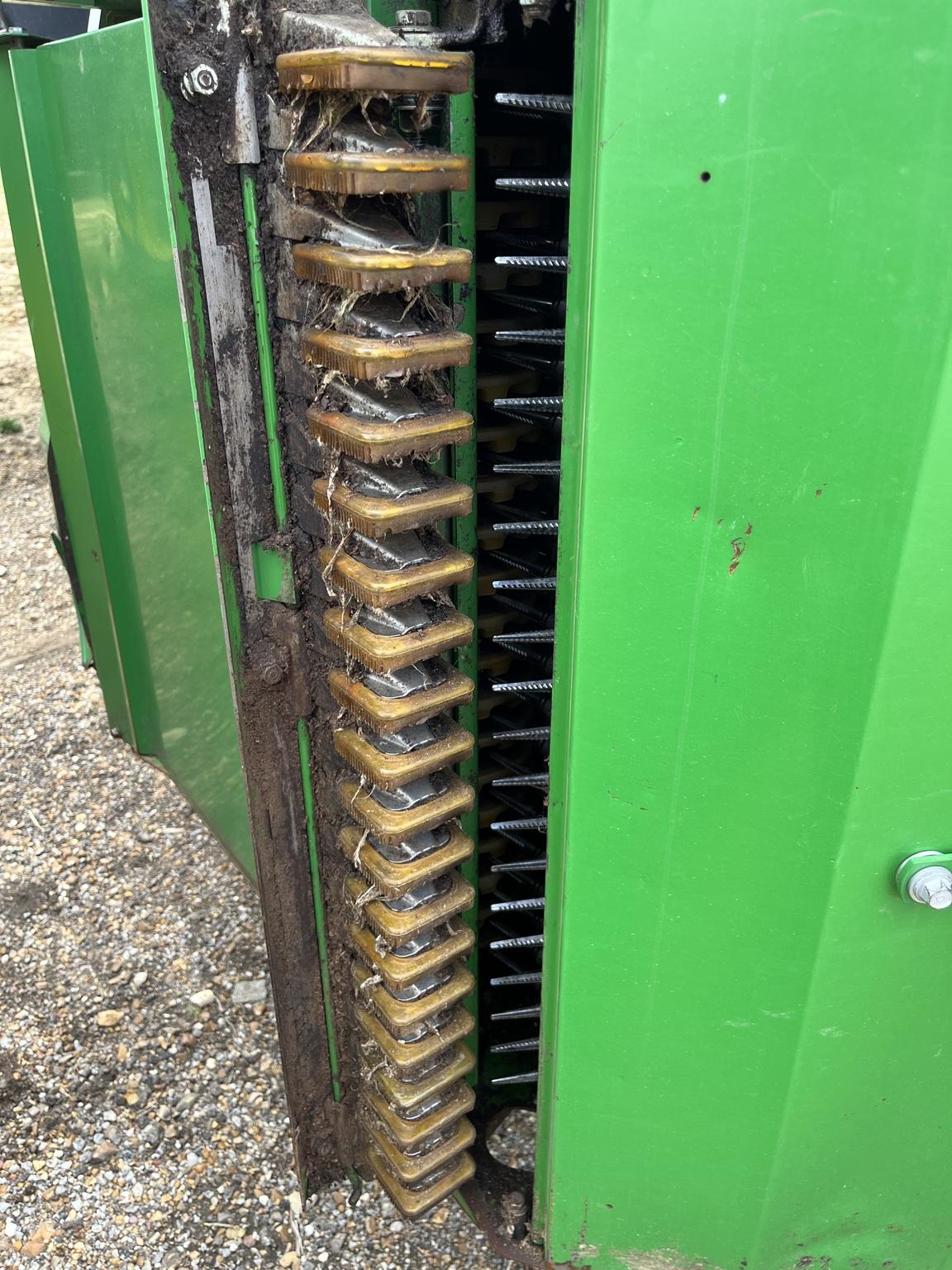 2021 John Deere CP690 Image