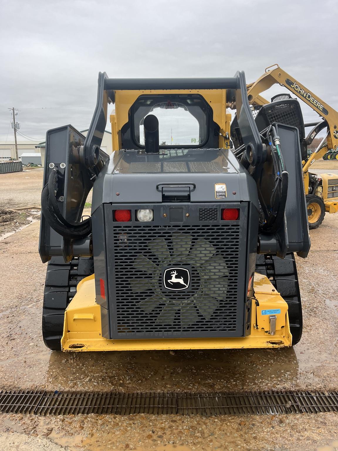 2019 John Deere 333G Image