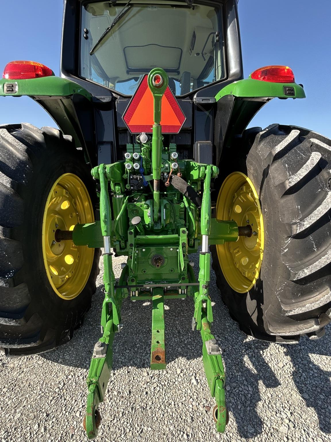 2022 John Deere 6155M Image