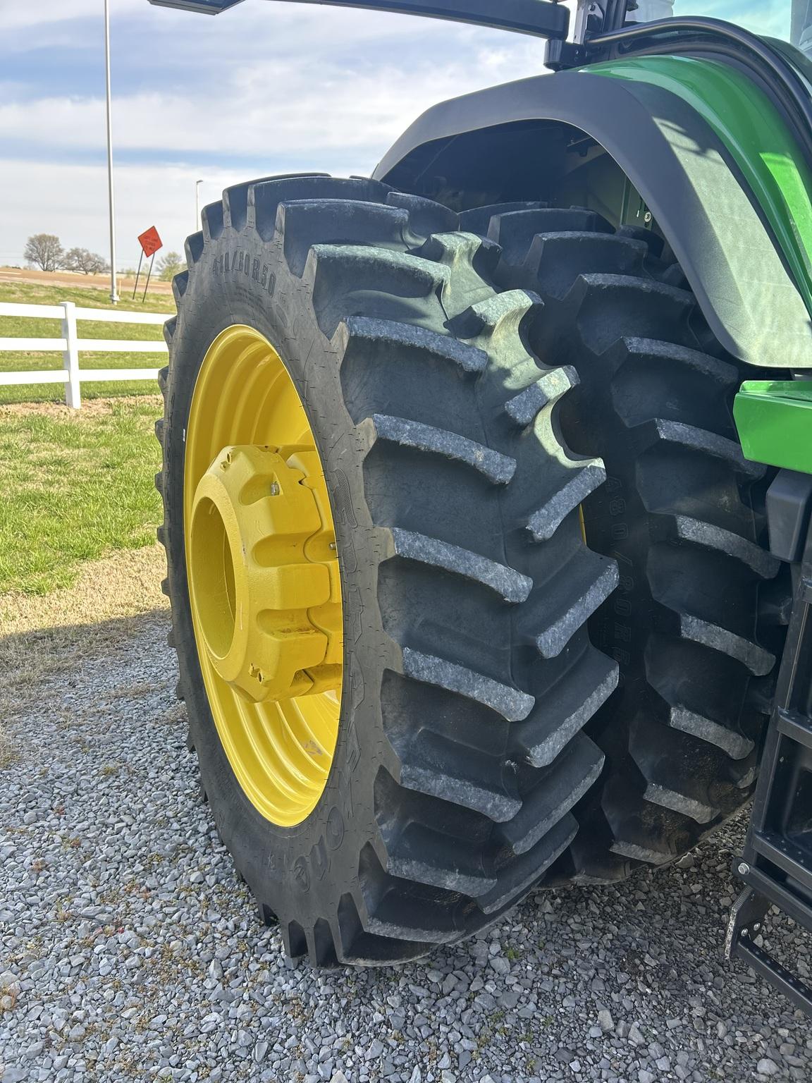 2024 John Deere 8R 310 Image