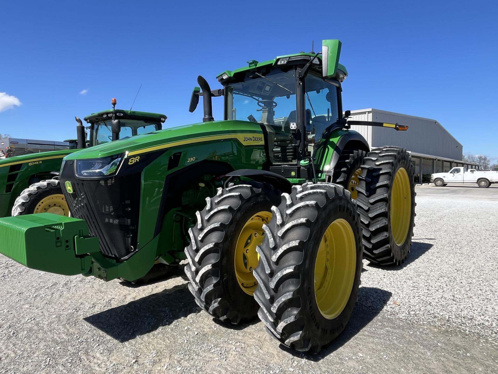 2022 John Deere 8R 230 Image