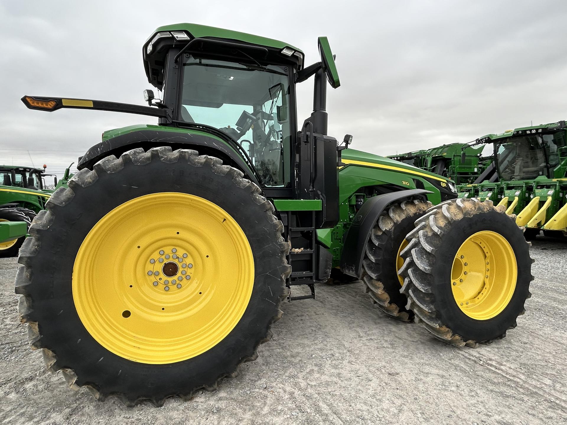 2024 John Deere 8R 310 Image