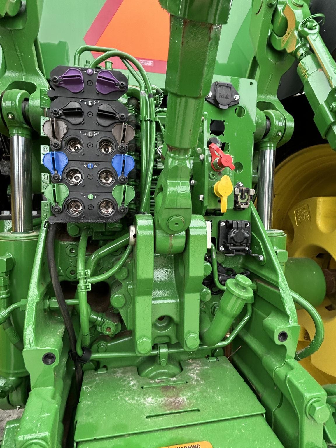 2024 John Deere 8R 310 Image