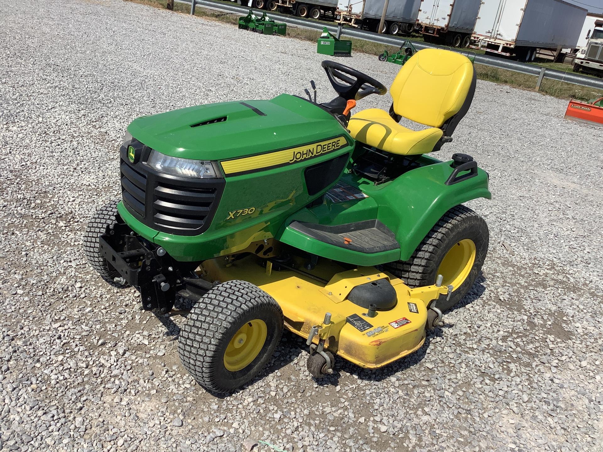 2018 John Deere X730 Image