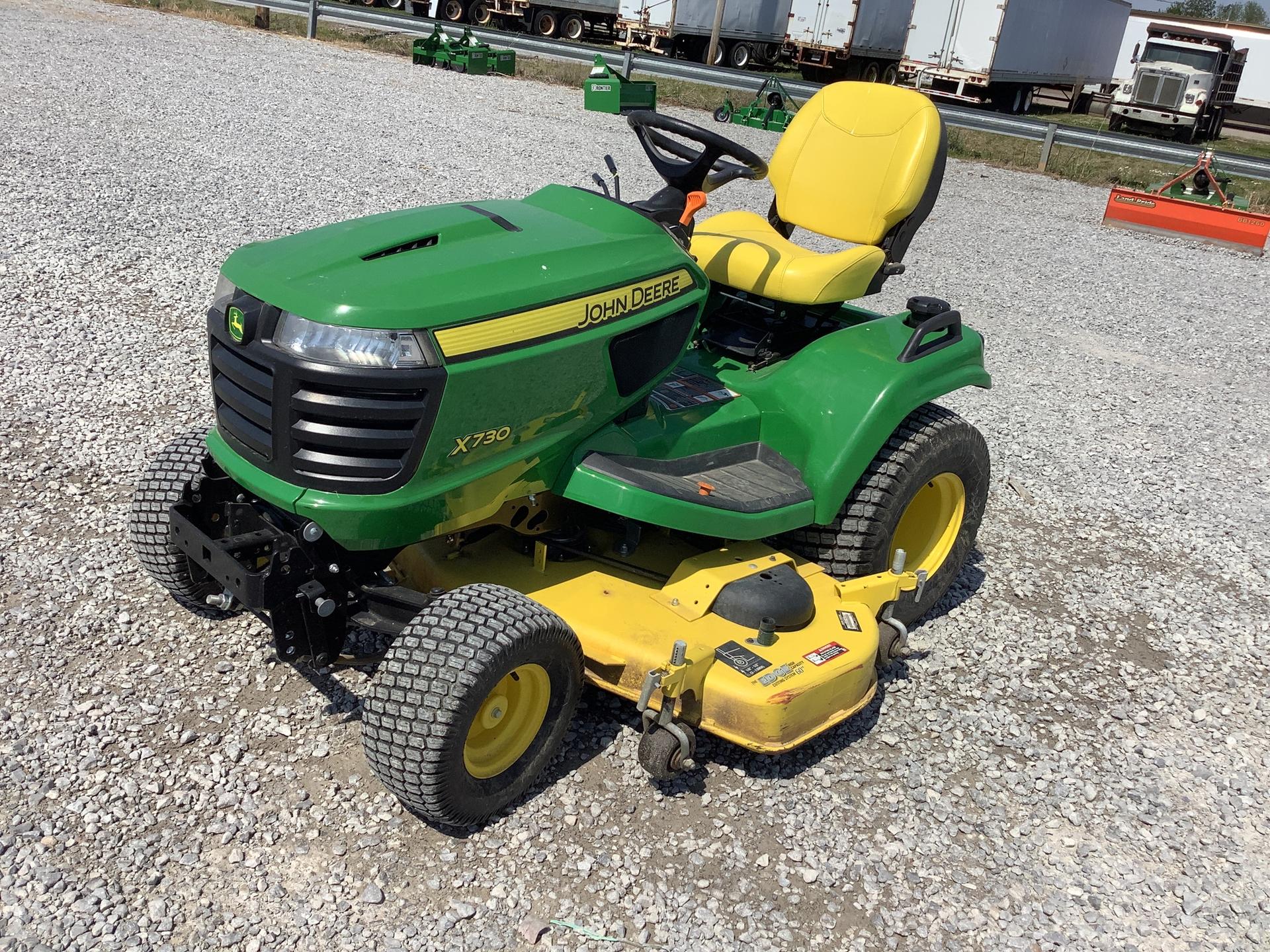 2018 John Deere X730 Image