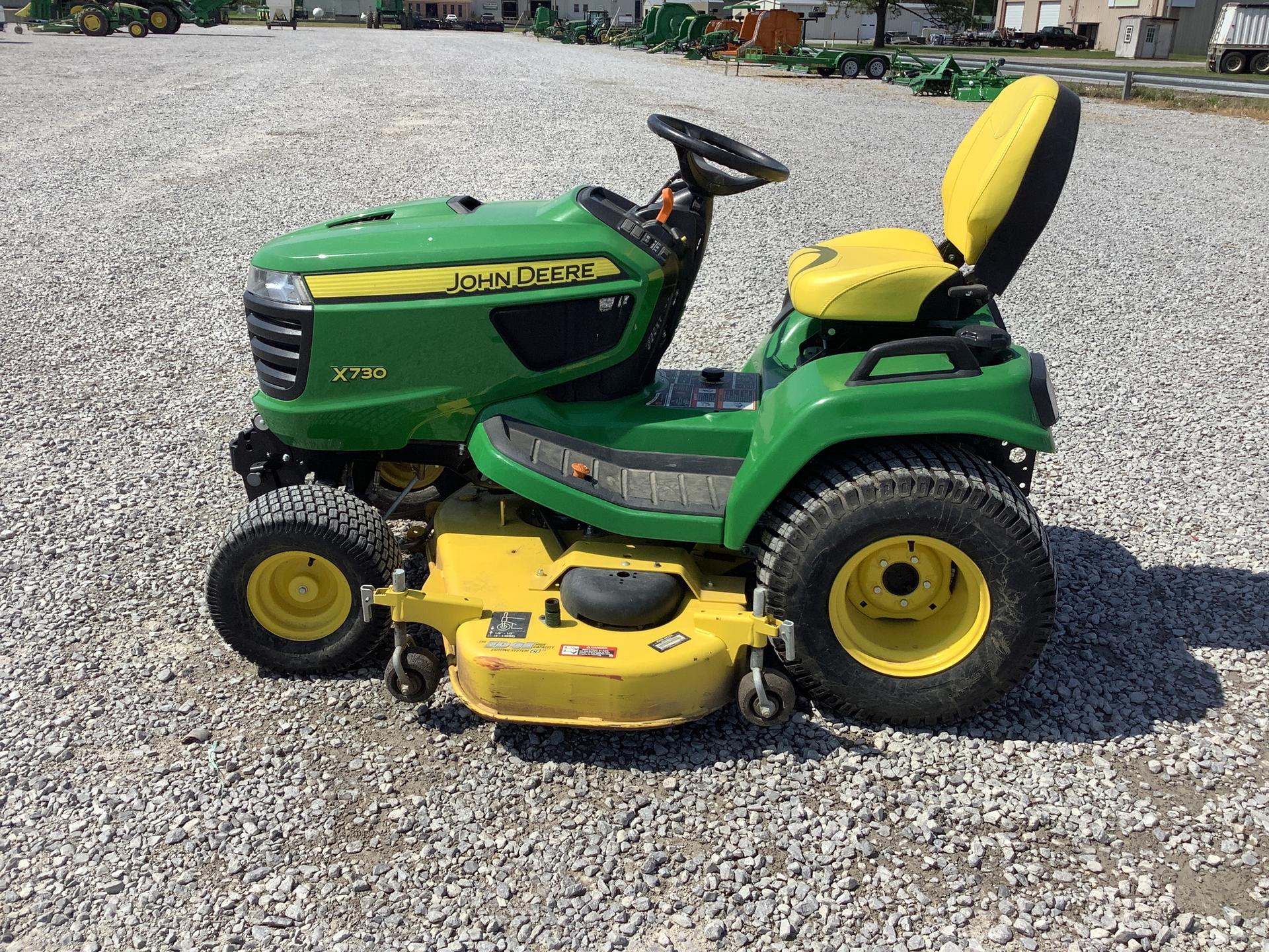 2018 John Deere X730 Image