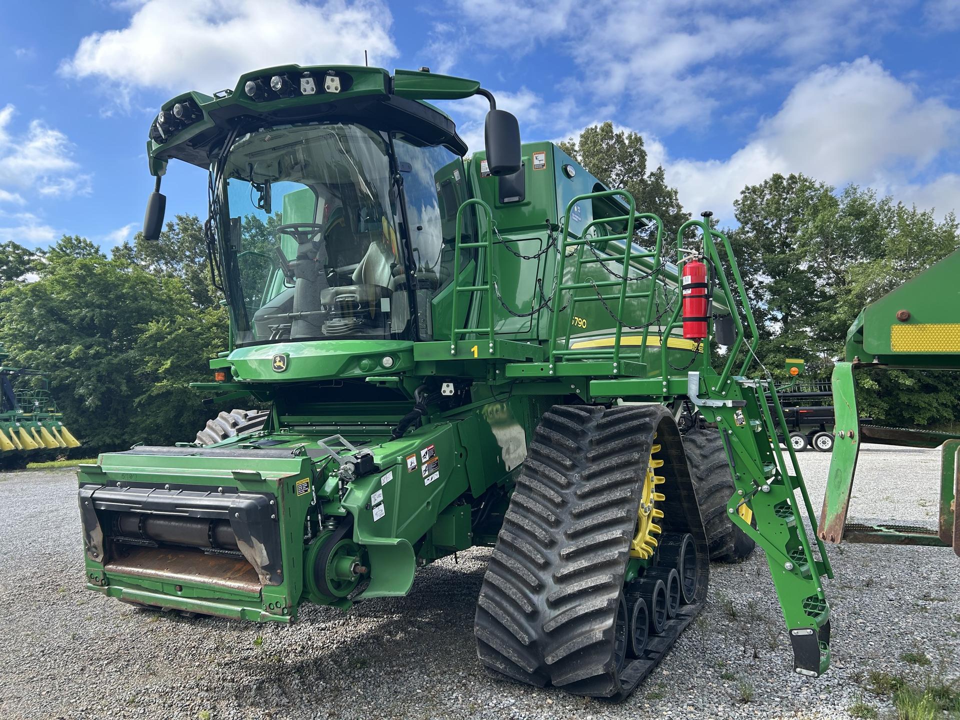 2022 John Deere S790 Image