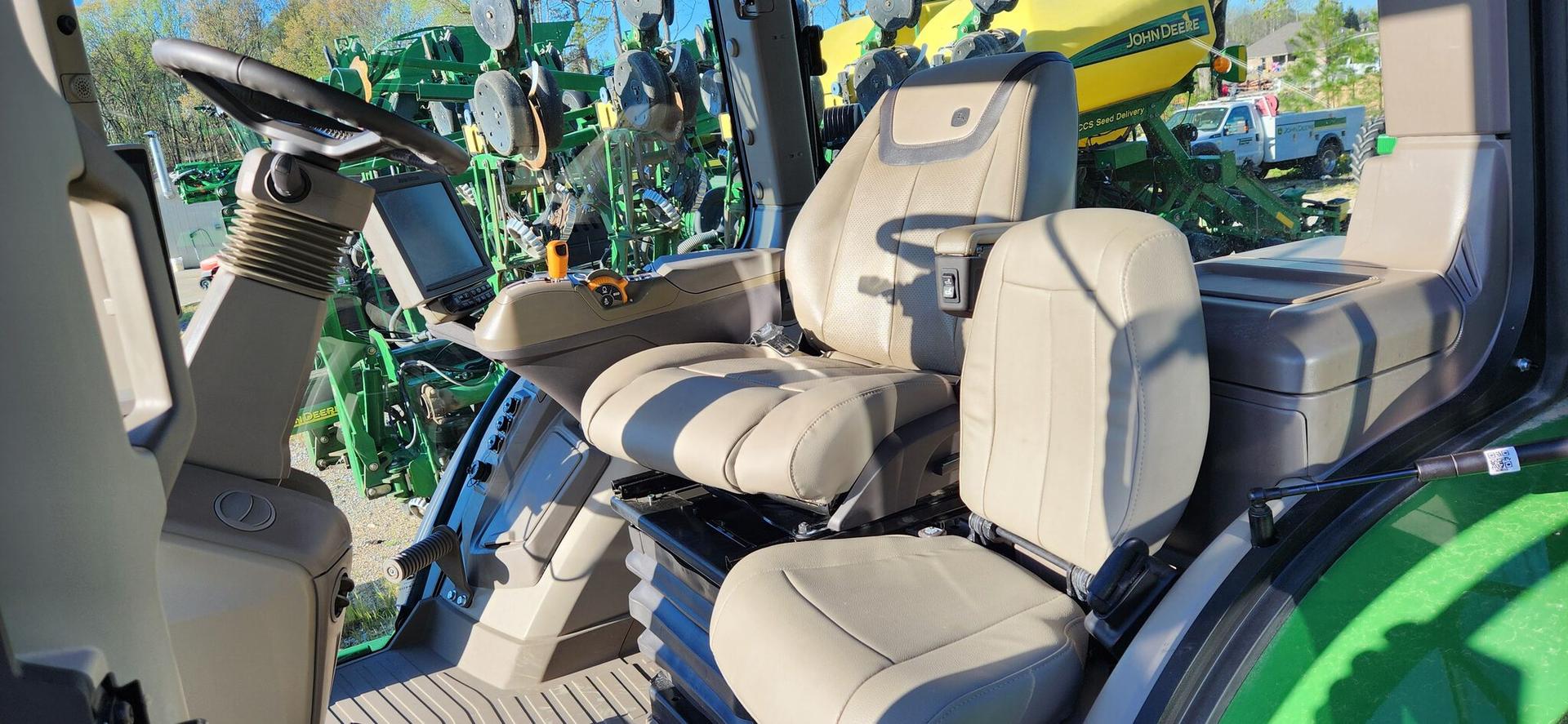 2023 John Deere 8R 310 Image