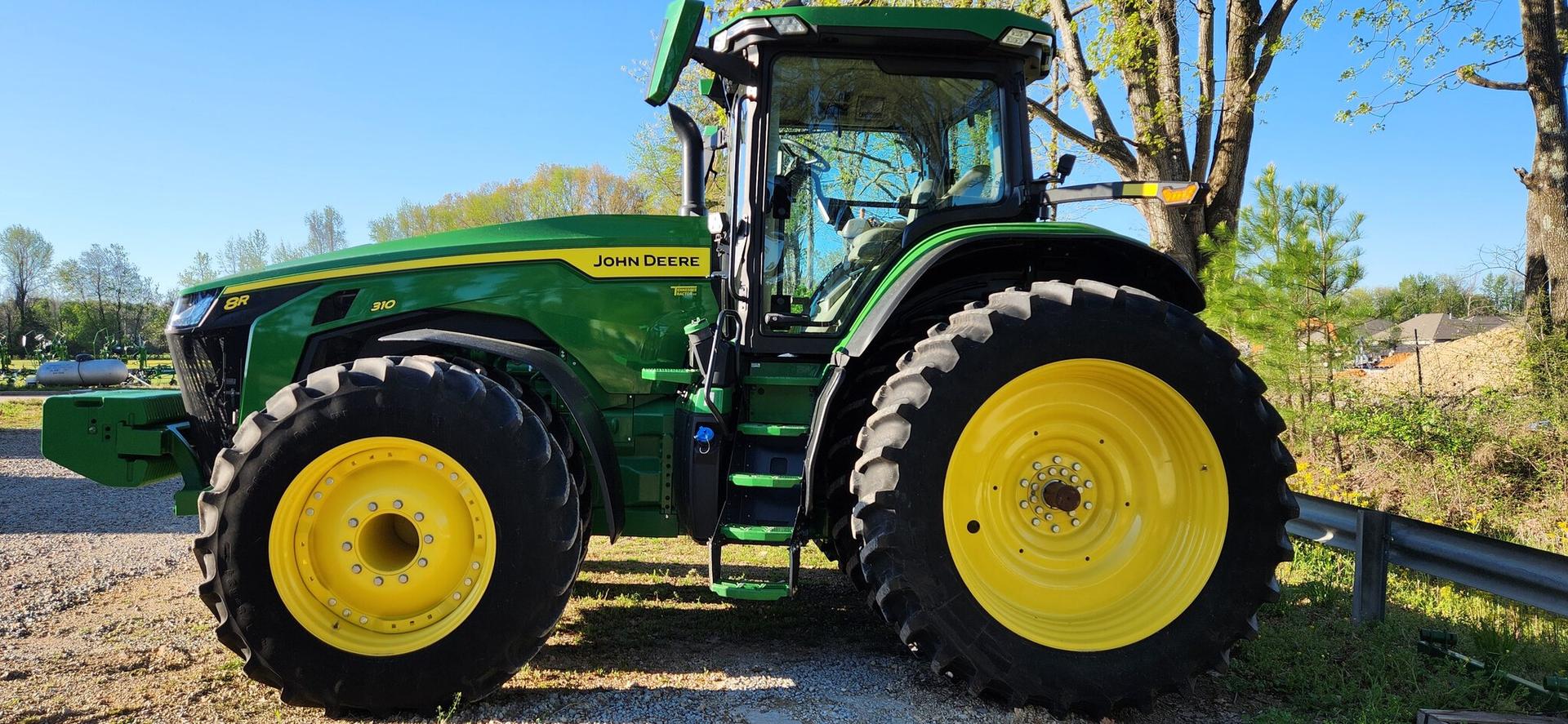 2023 John Deere 8R 310 Image