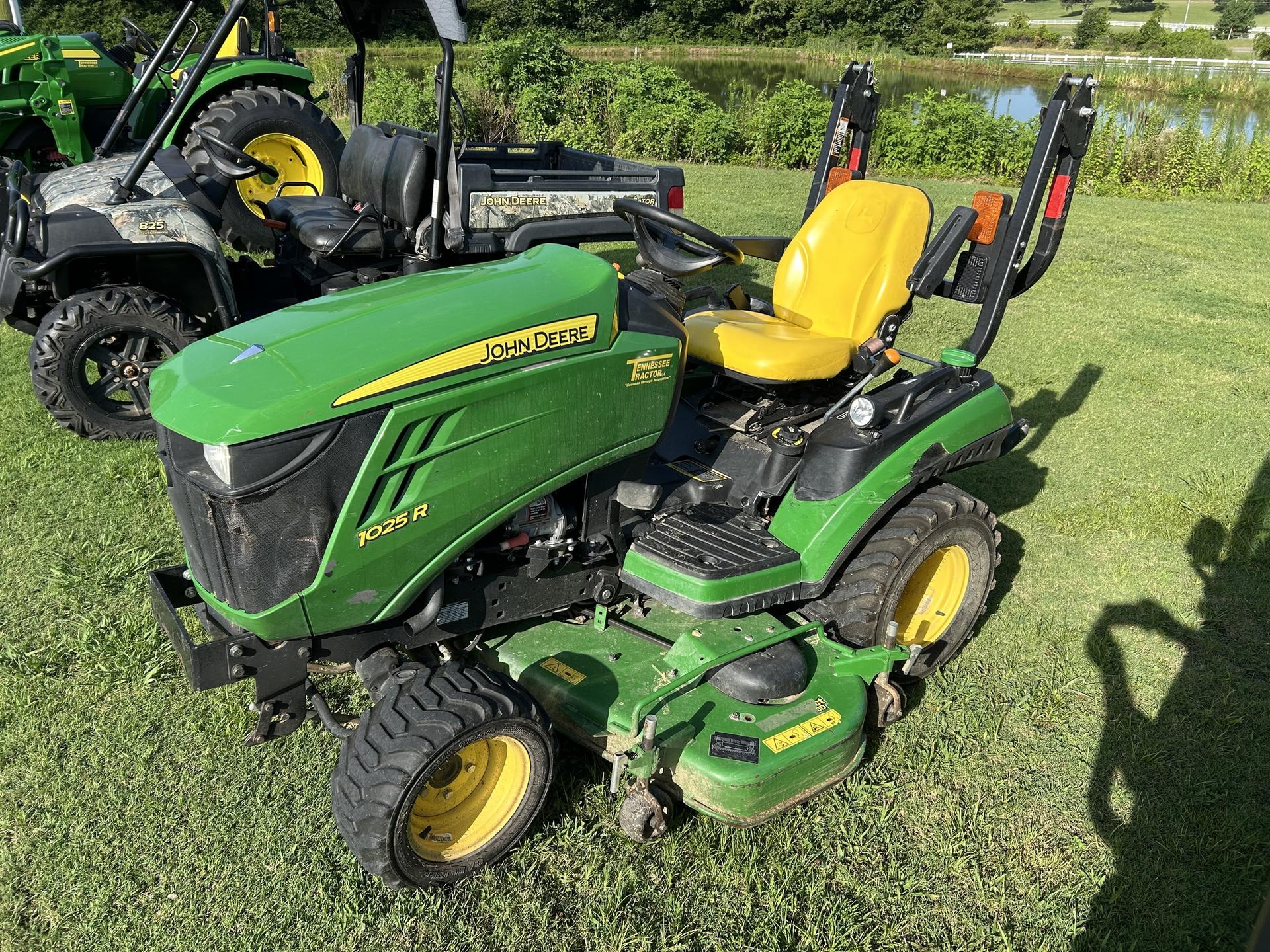 2017 John Deere 1025R Image