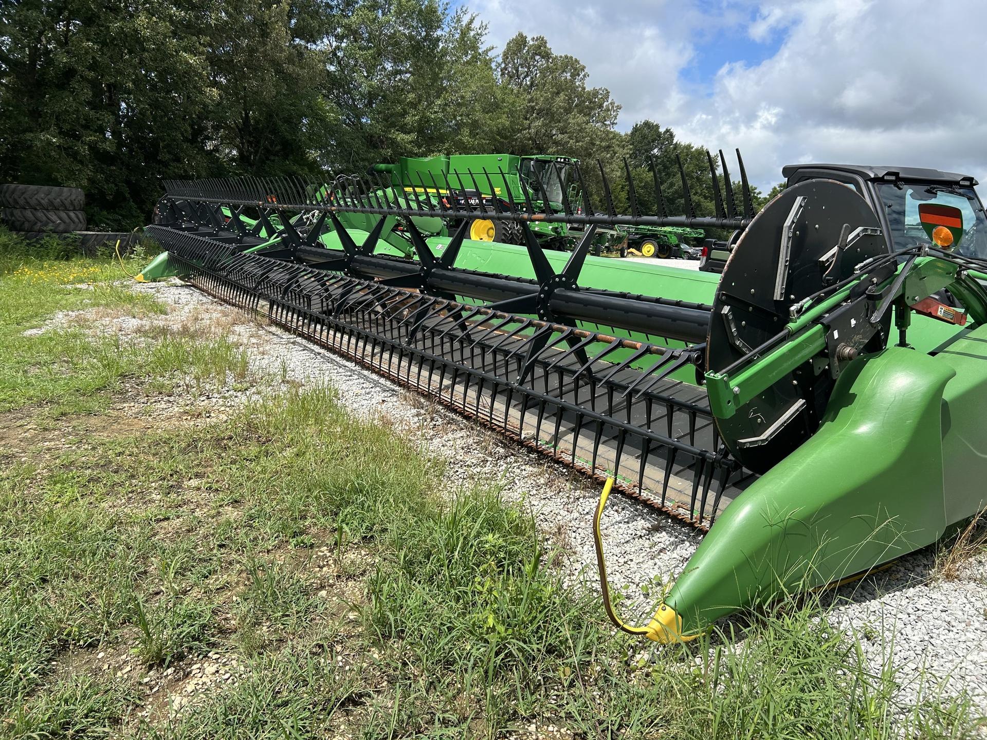2017 John Deere 640FD Image