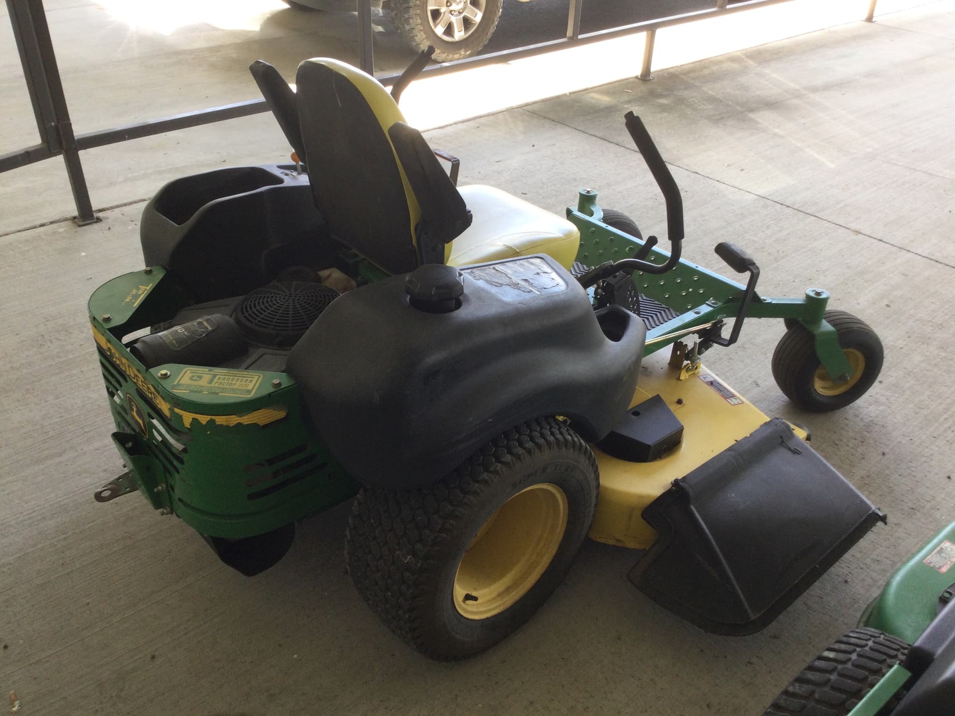 2012 John Deere Z665 Image