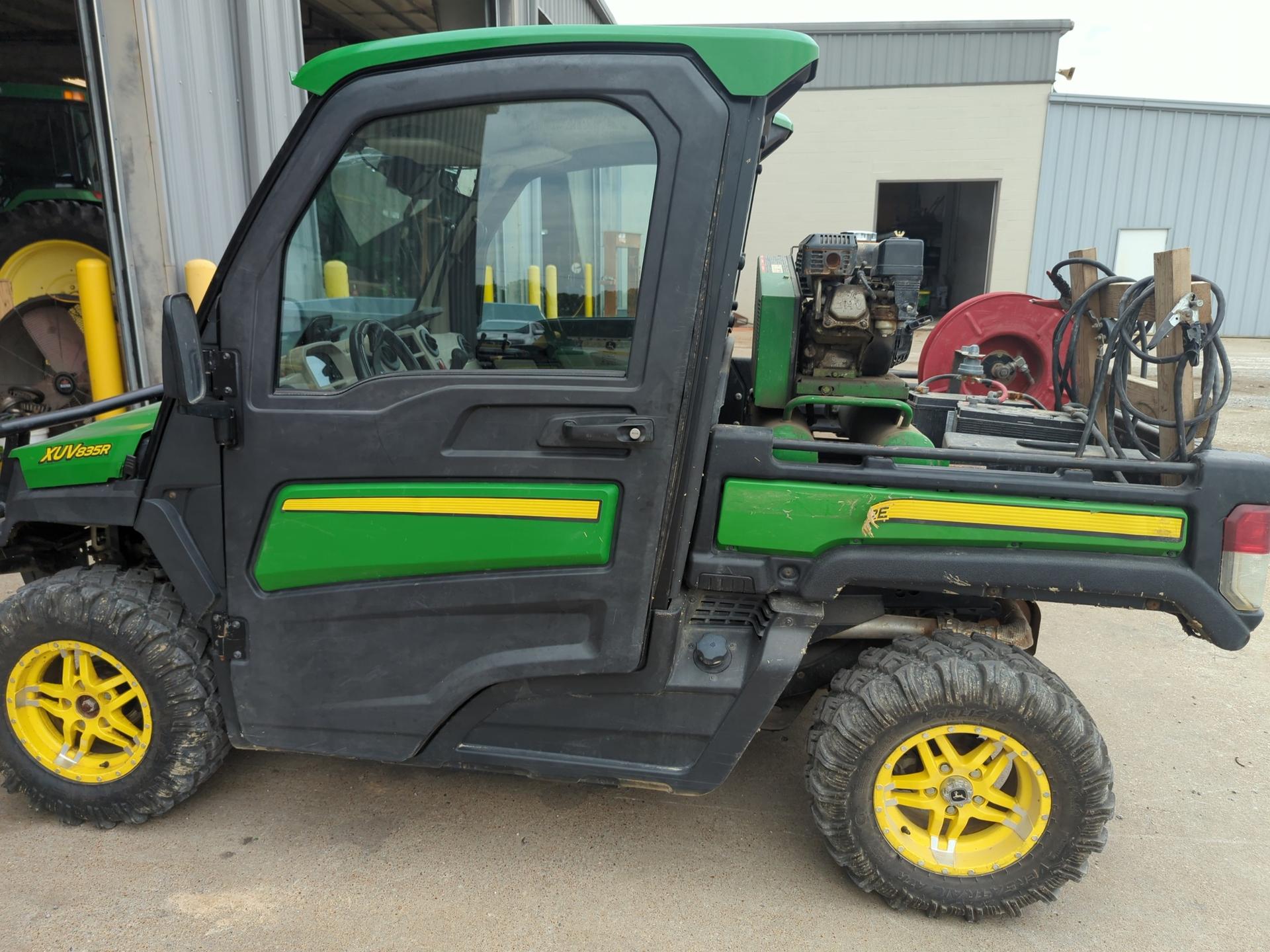 2020 John Deere XUV 835R Image