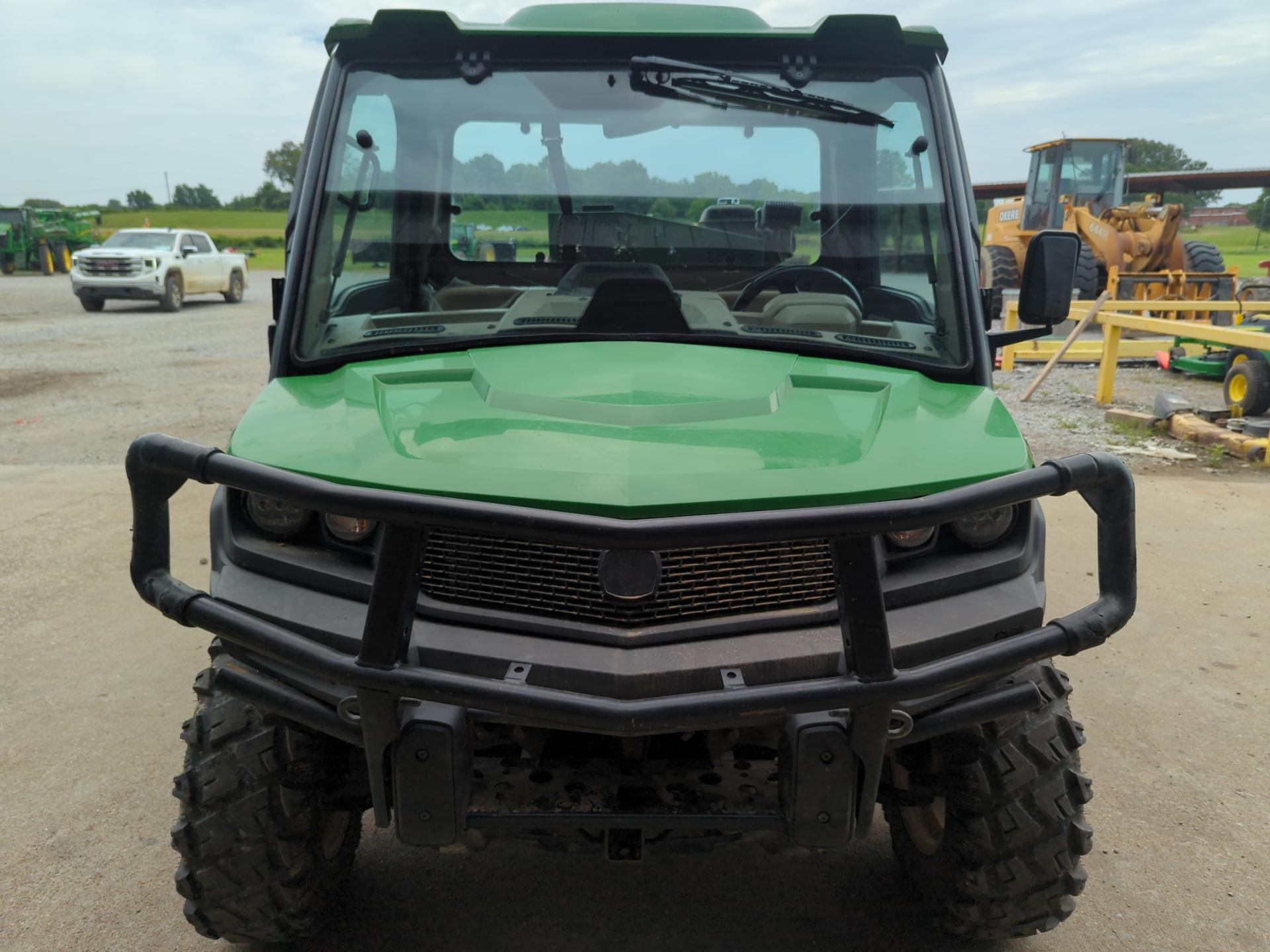 2020 John Deere XUV 835R Image