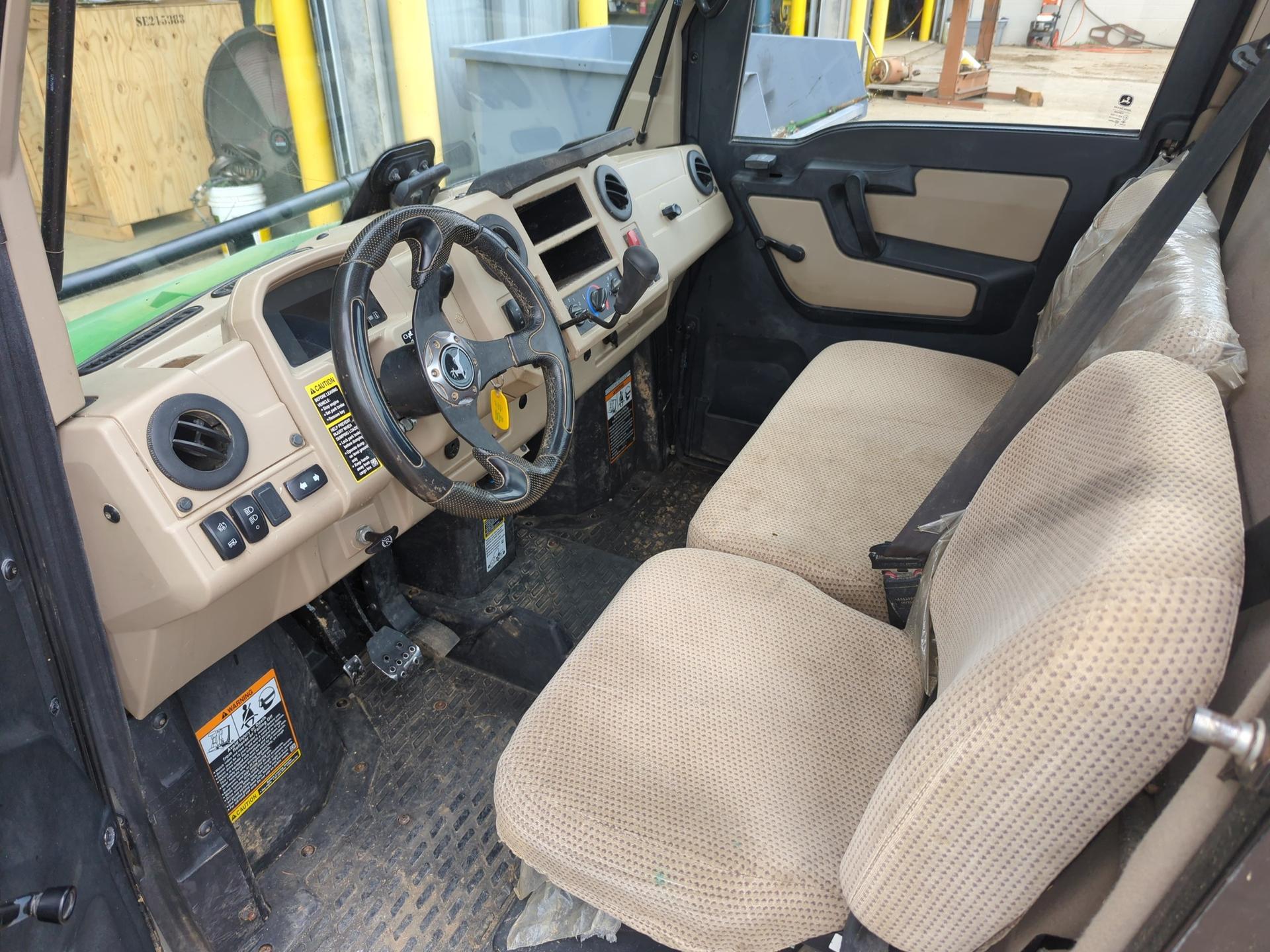 2020 John Deere XUV 835R Image