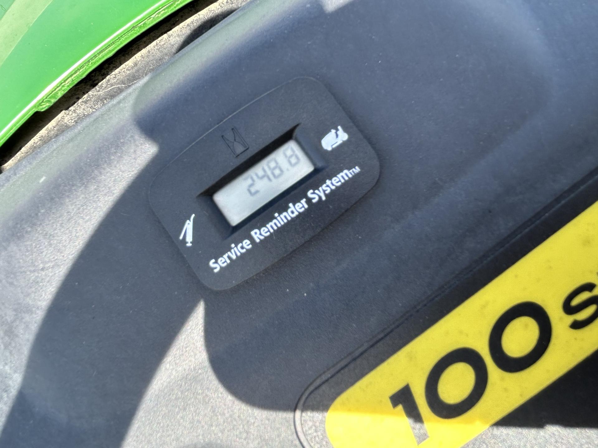 2010 John Deere LA115 Image