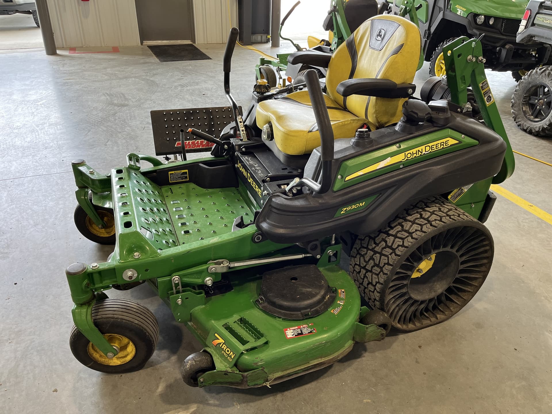 2018 John Deere Z930M Tennessee Tractor