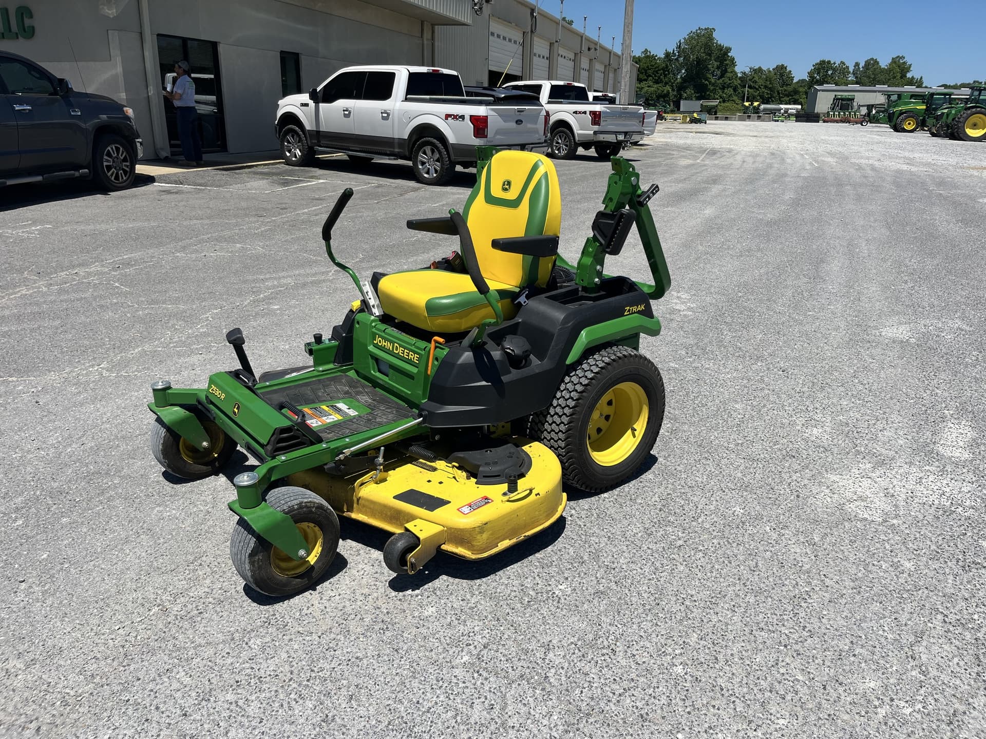 2021 John Deere Z530R Tennessee Tractor