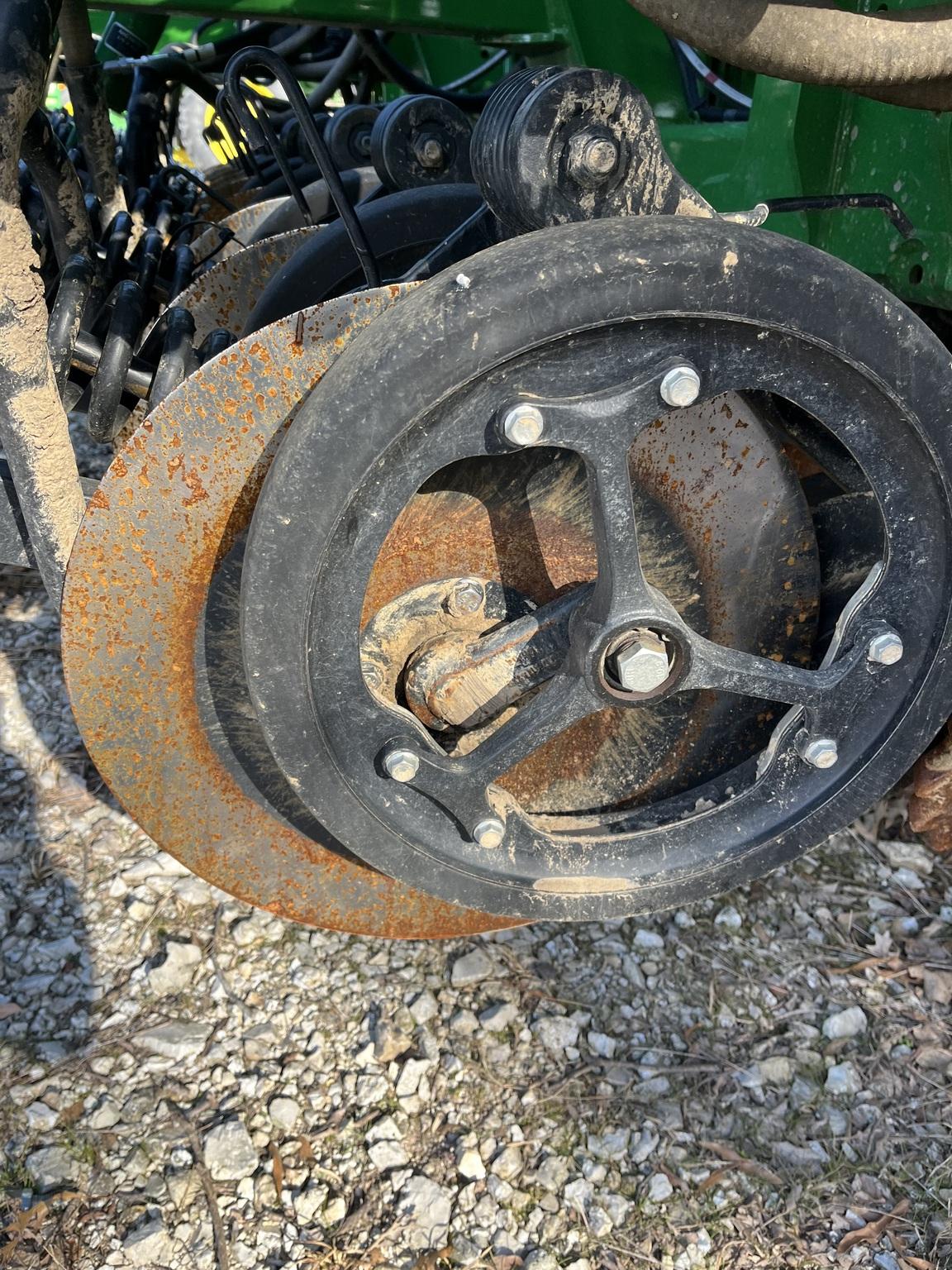 2023 John Deere N530C Image