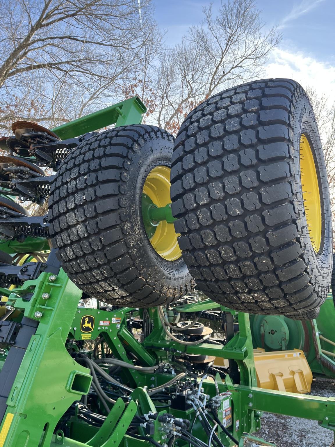 2023 John Deere N530C Image