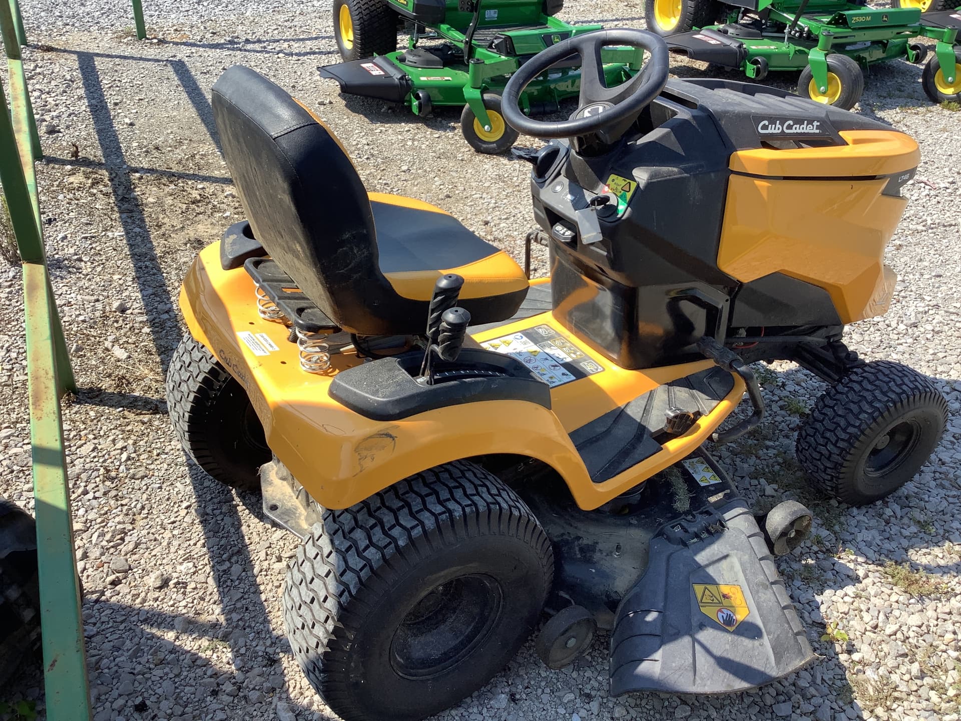 2023 Cub Cadet XT1-LT46 Image