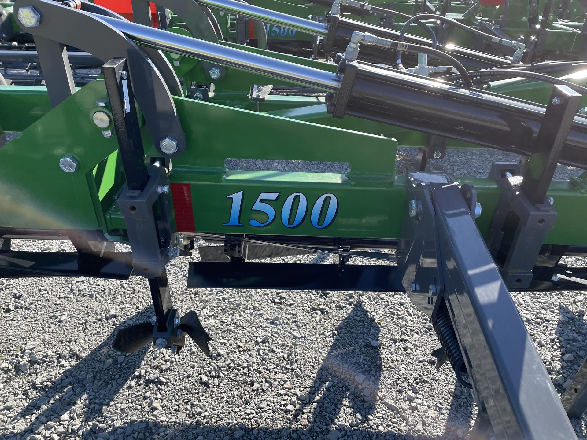2022 Wil-Rich 1500 Image