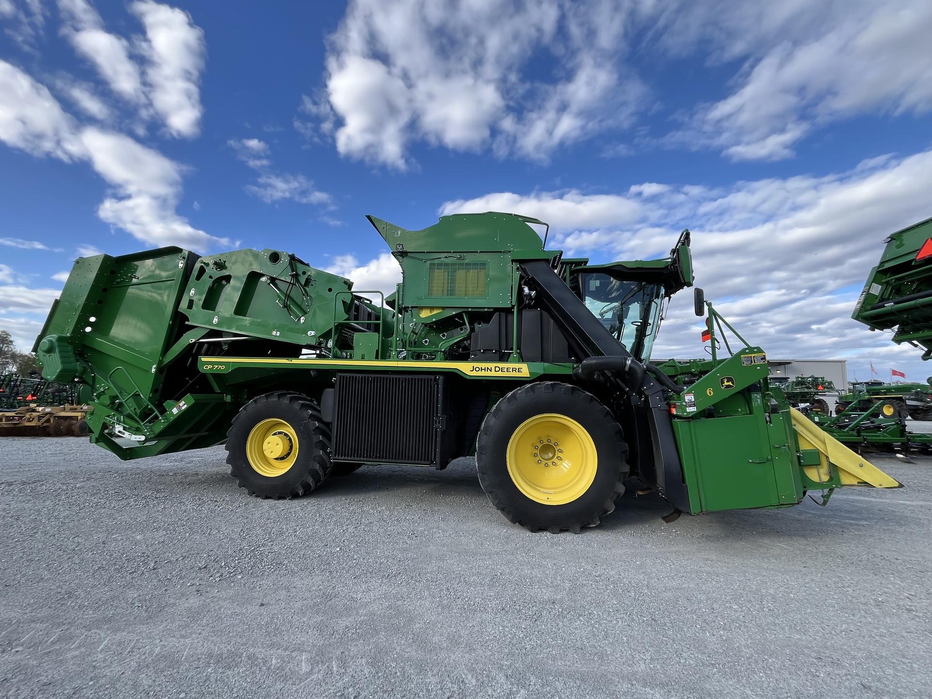 2022 John Deere CP770 Image