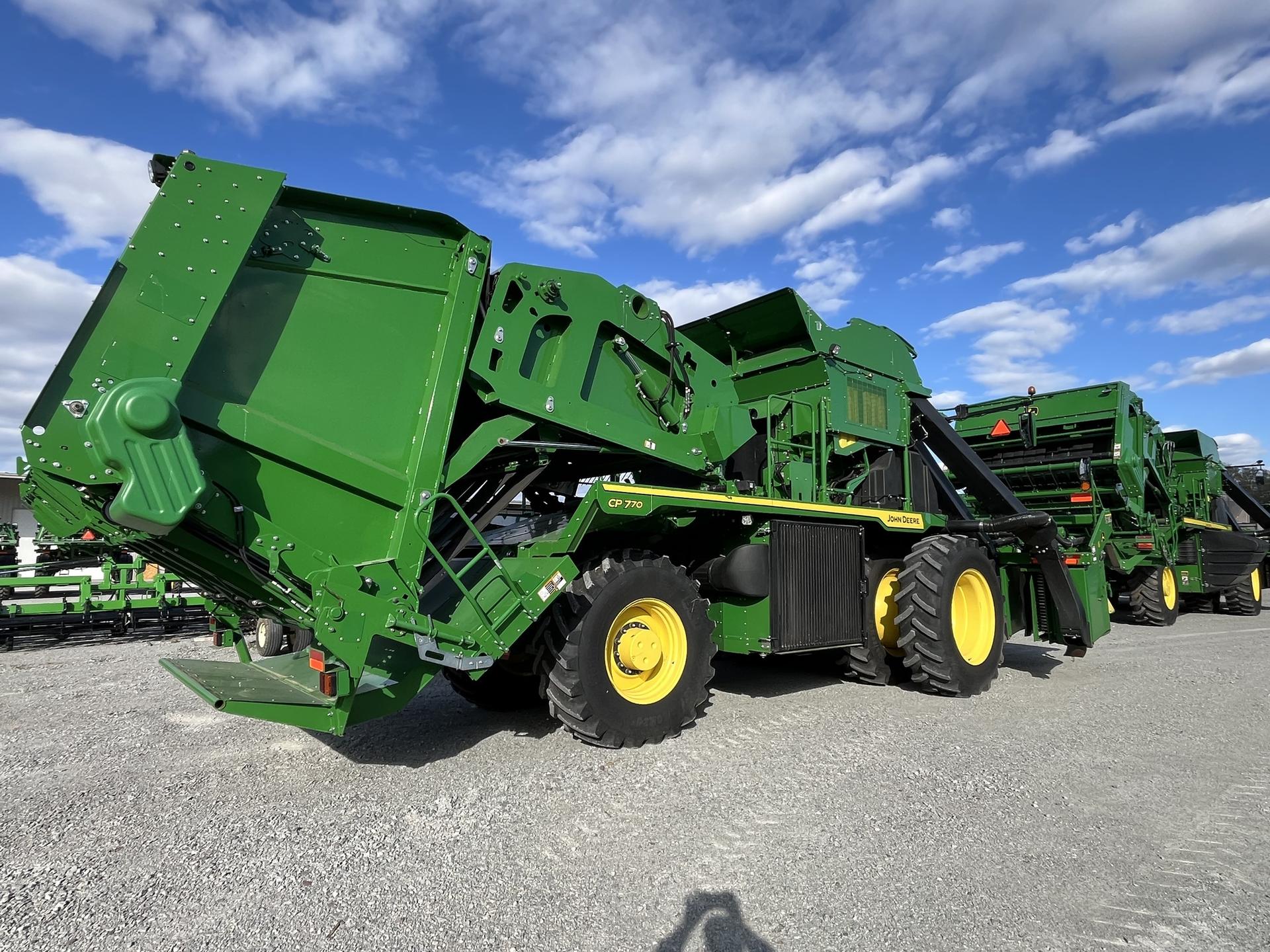 2022 John Deere CP770 Image